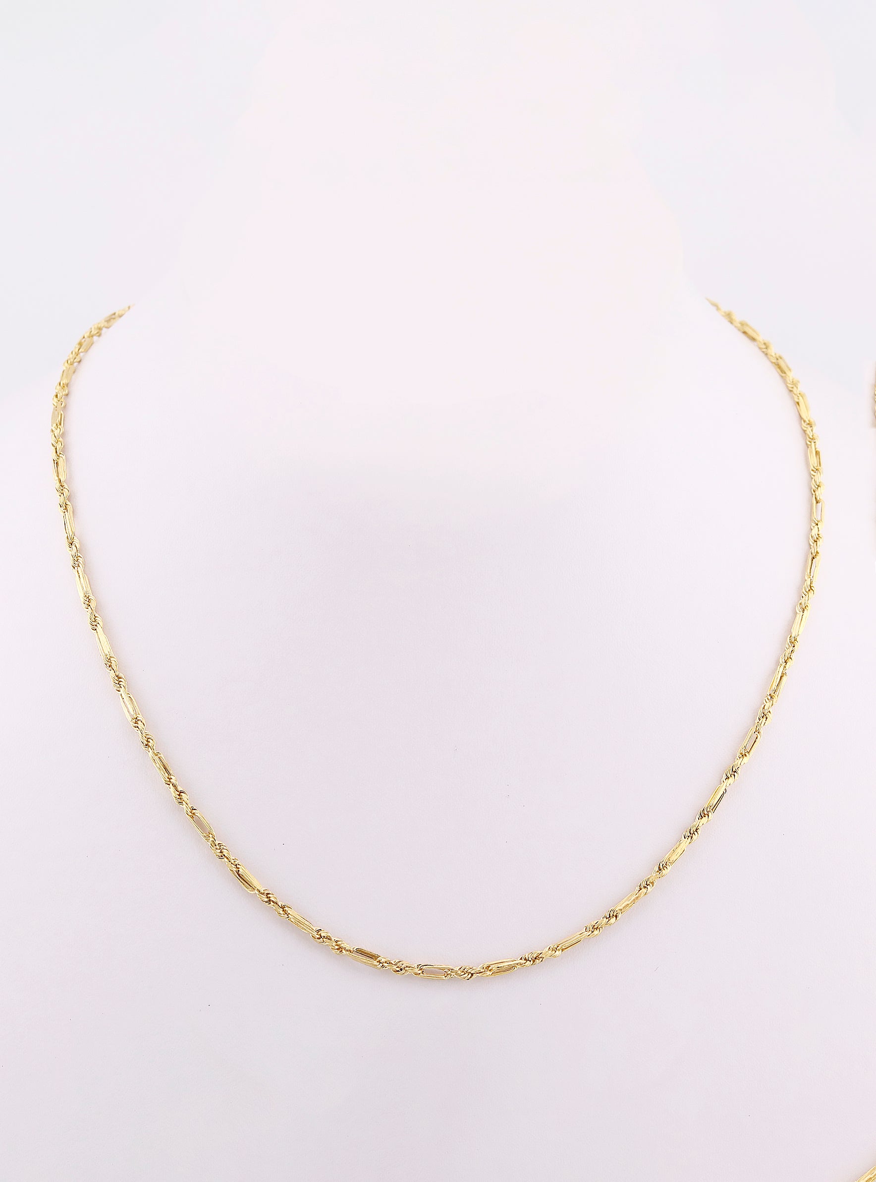 Cadena de Oro Figaro de 14K