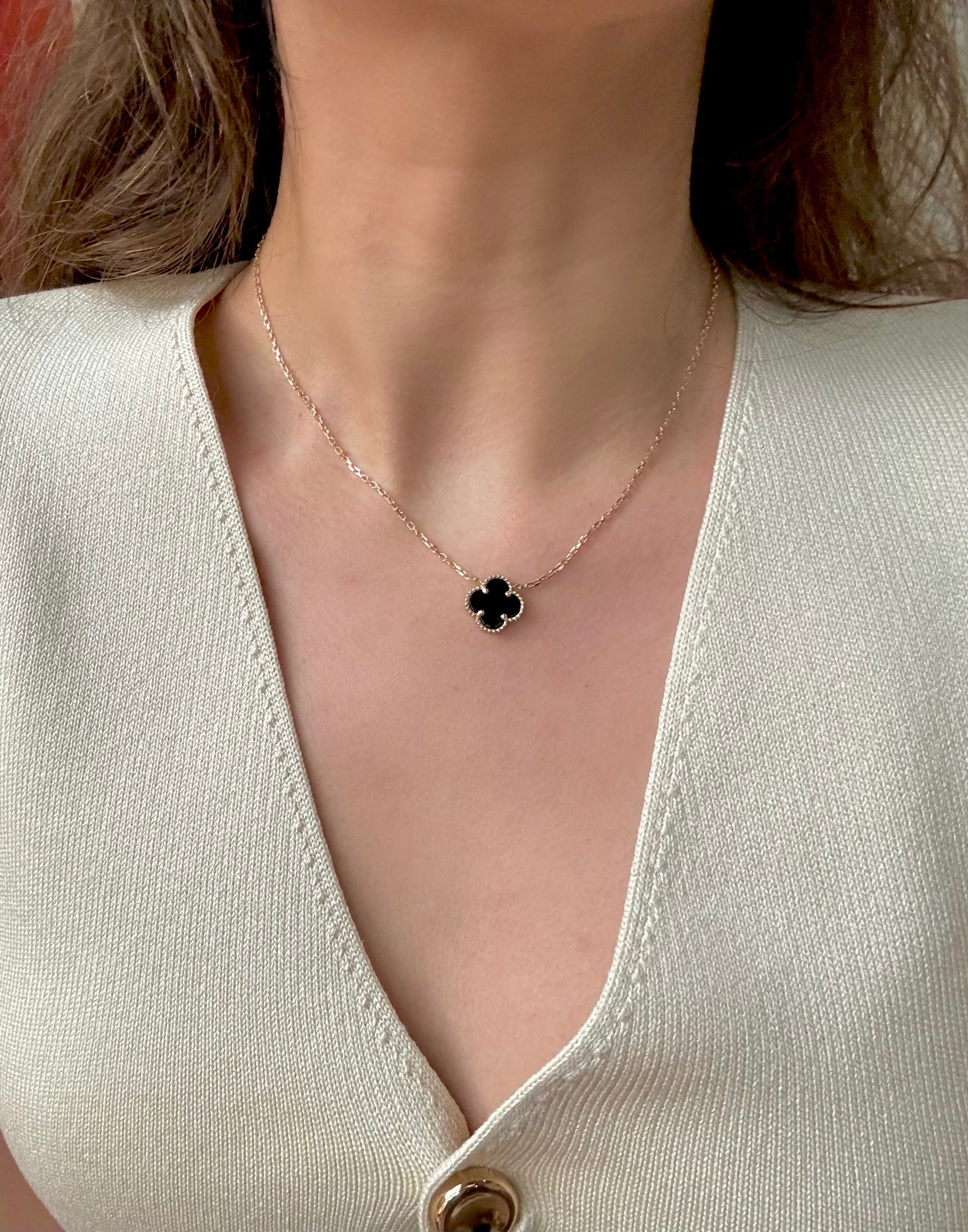 Gargantilla Trébol Negro en Oro de 14K