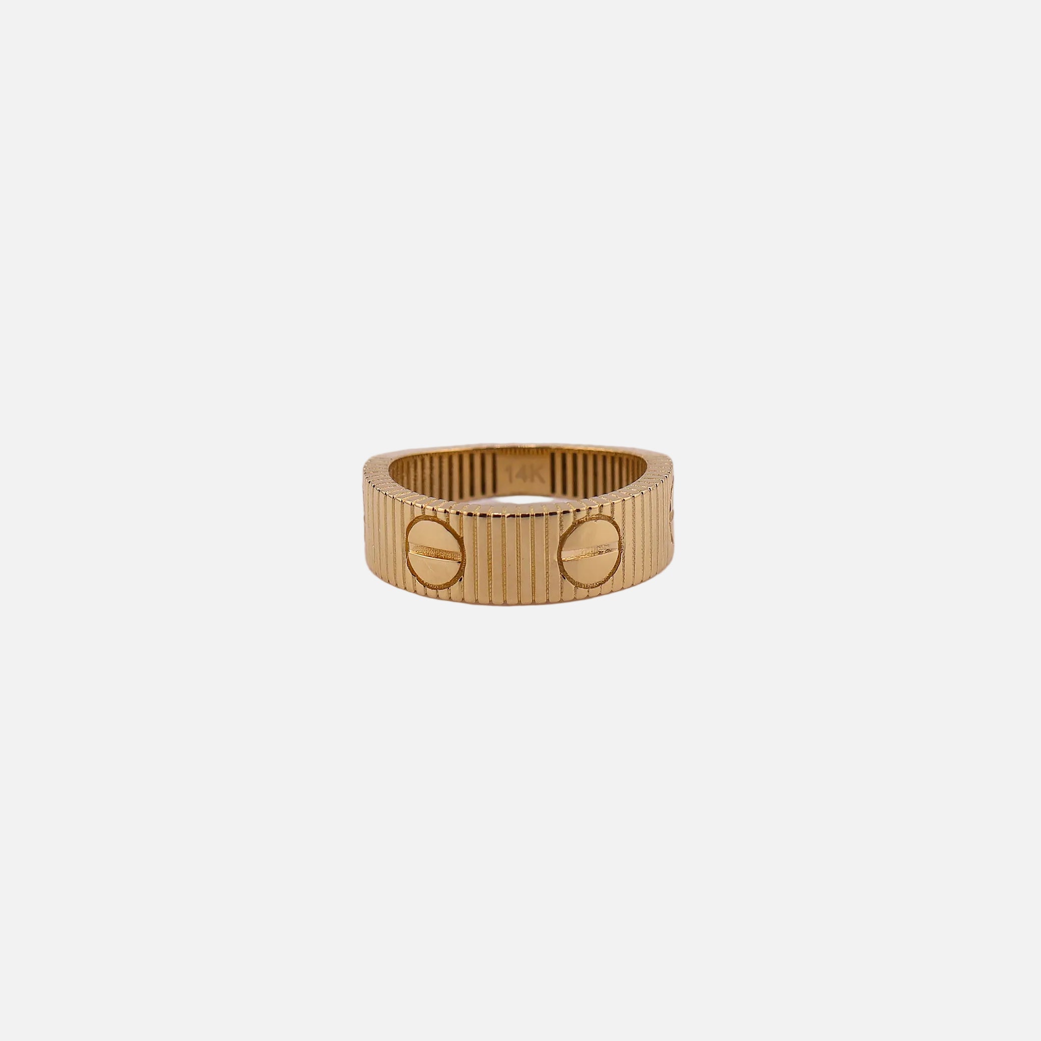 Anillo Clásico Relimado en Oro de 14K