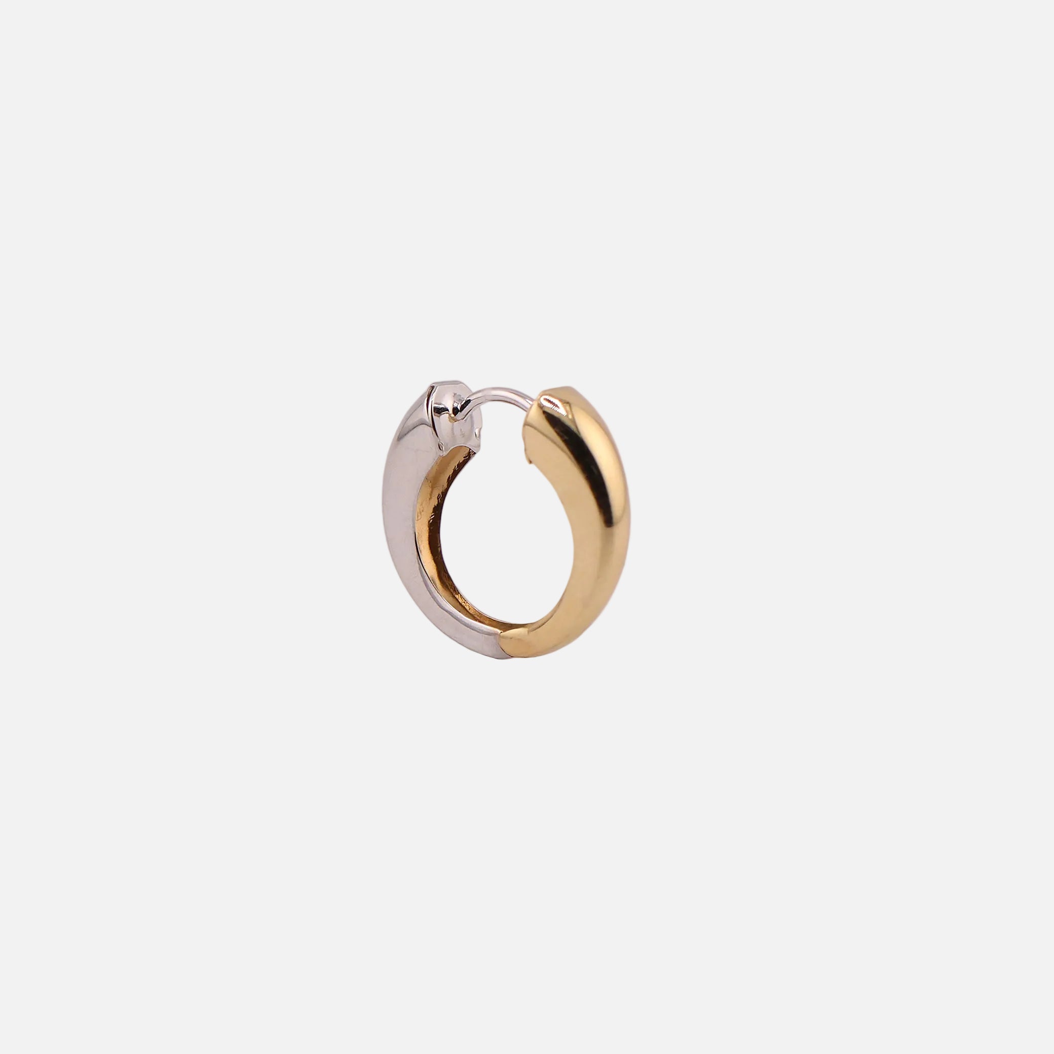 Aretes Huggies Dos Tonos en Oro de 14K