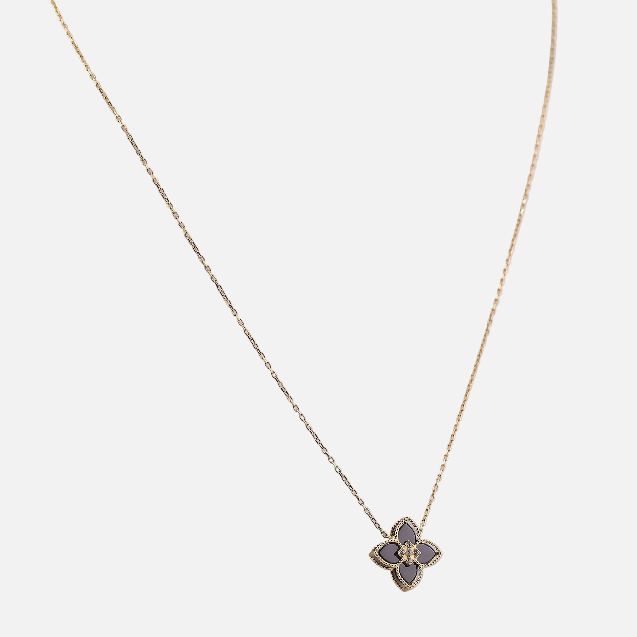 Gargantilla Flor con Piedra Negra en Oro de 14K