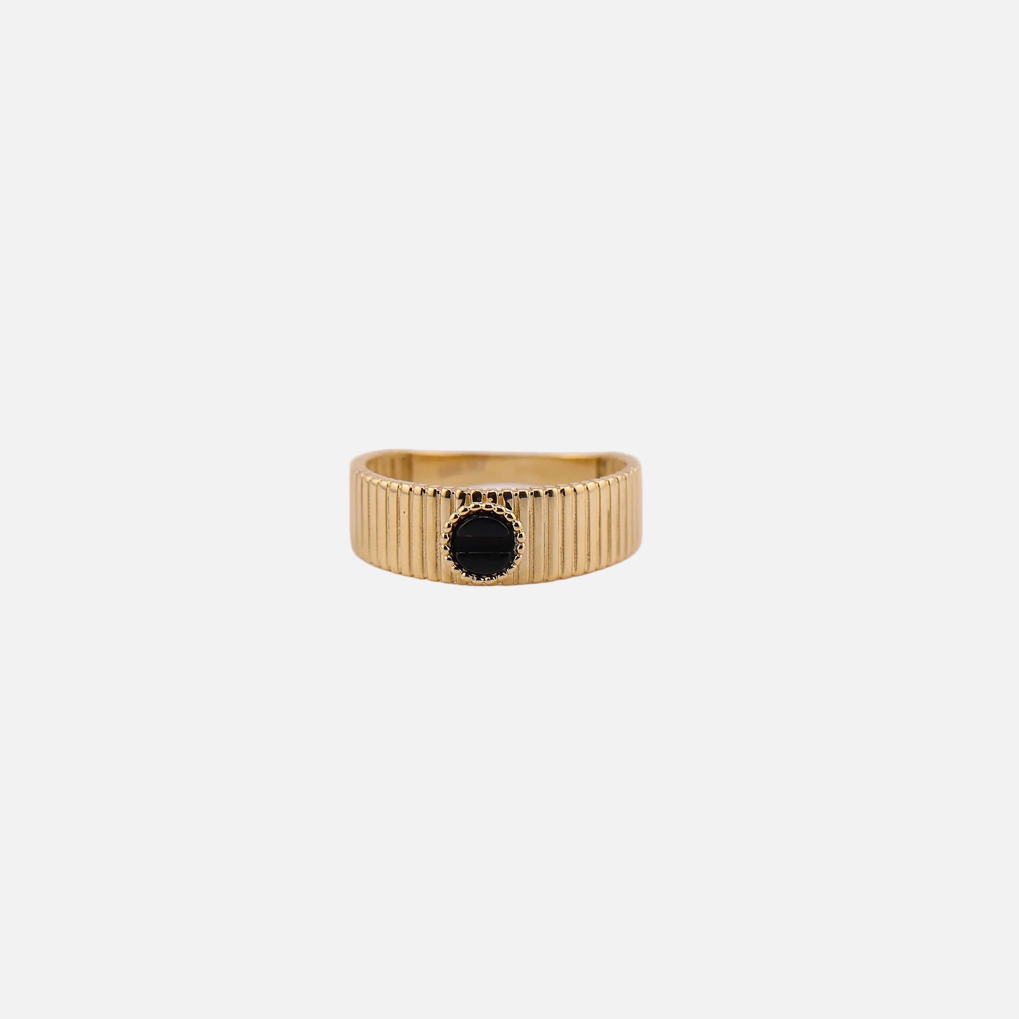 Anillo con Piedra Negra en Oro de 14K
