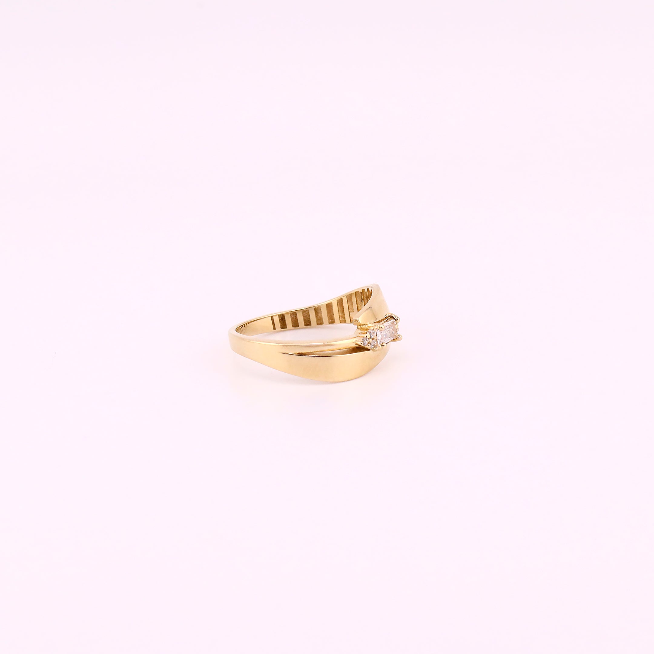 Anillo Encontrado con Zirconias Baguette en Oro de 14K