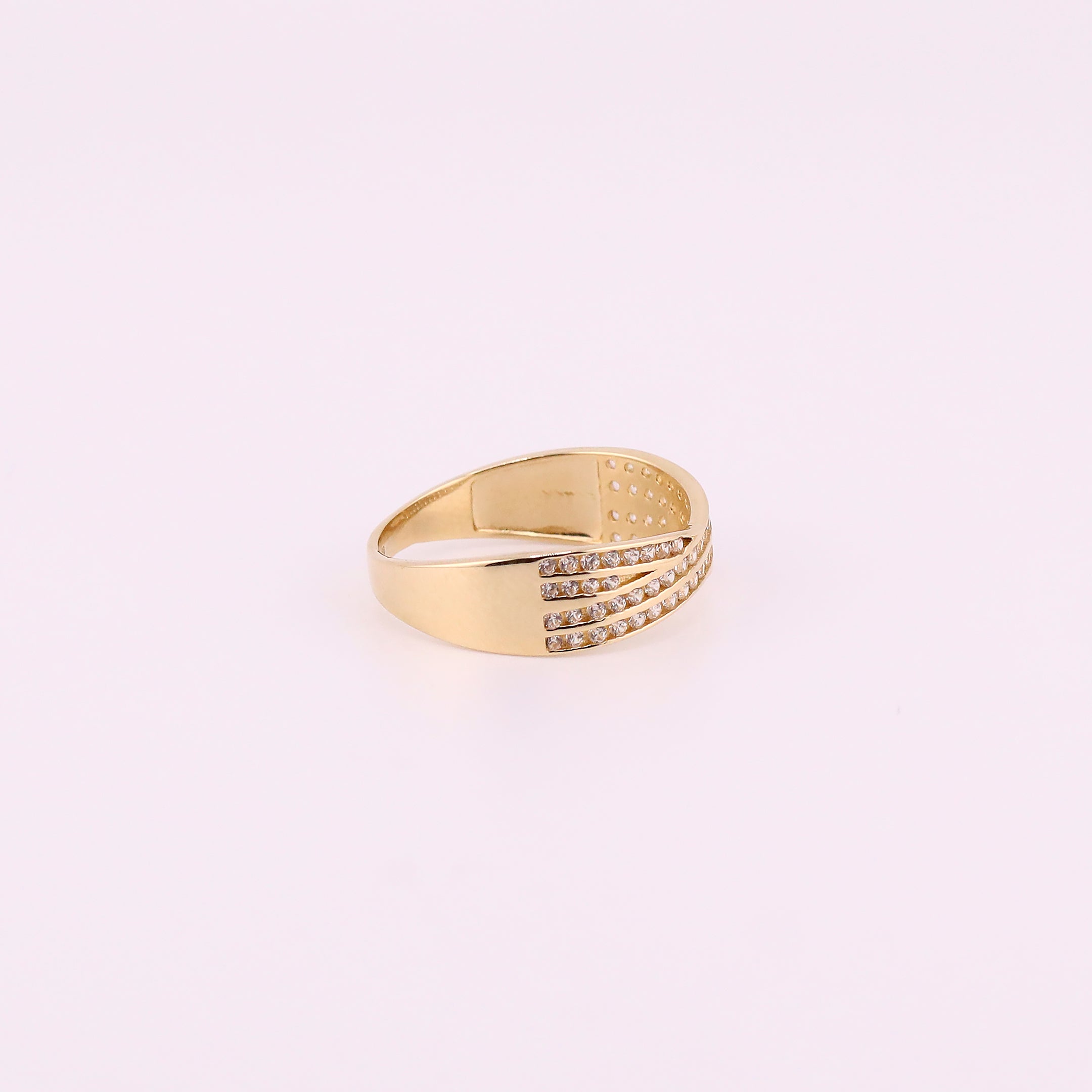 Anillo Entrelazado con Zirconias Blancas en Oro de 14K