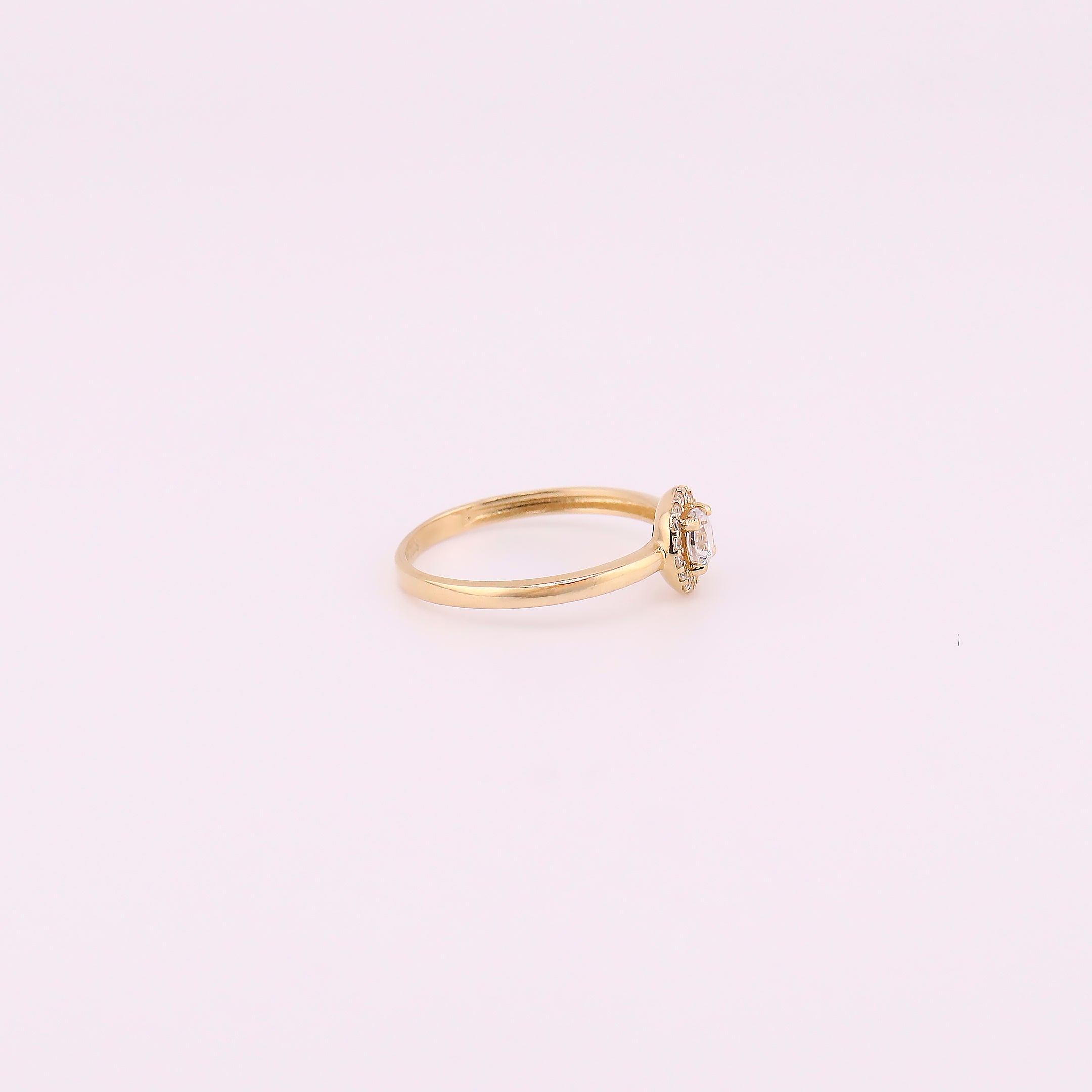 Anillo Solitario con Piedra Blanca en Oro de 14K