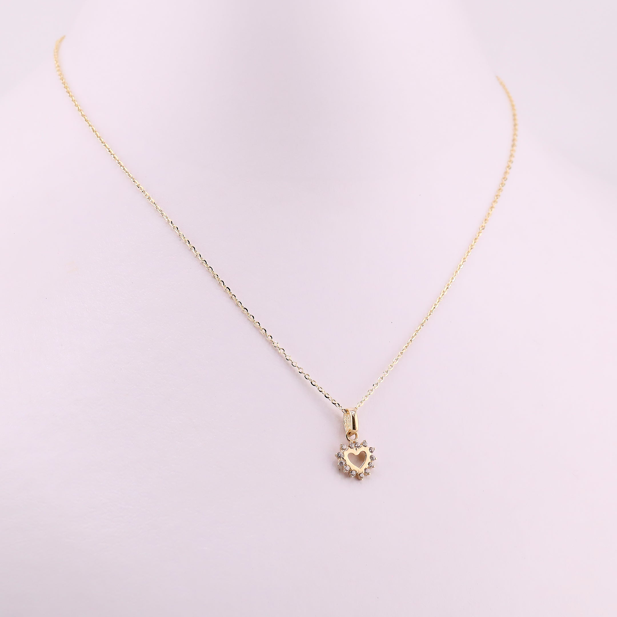 Gargantilla Corazón con Zirconias Blancas en Oro de 14K