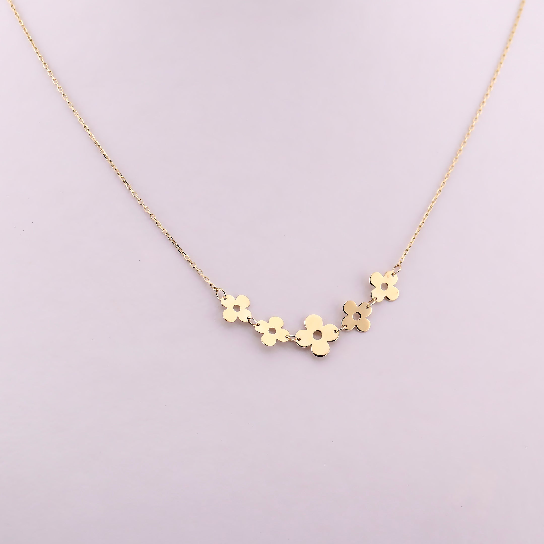 Gargantilla Dije Flores en Oro de 14K