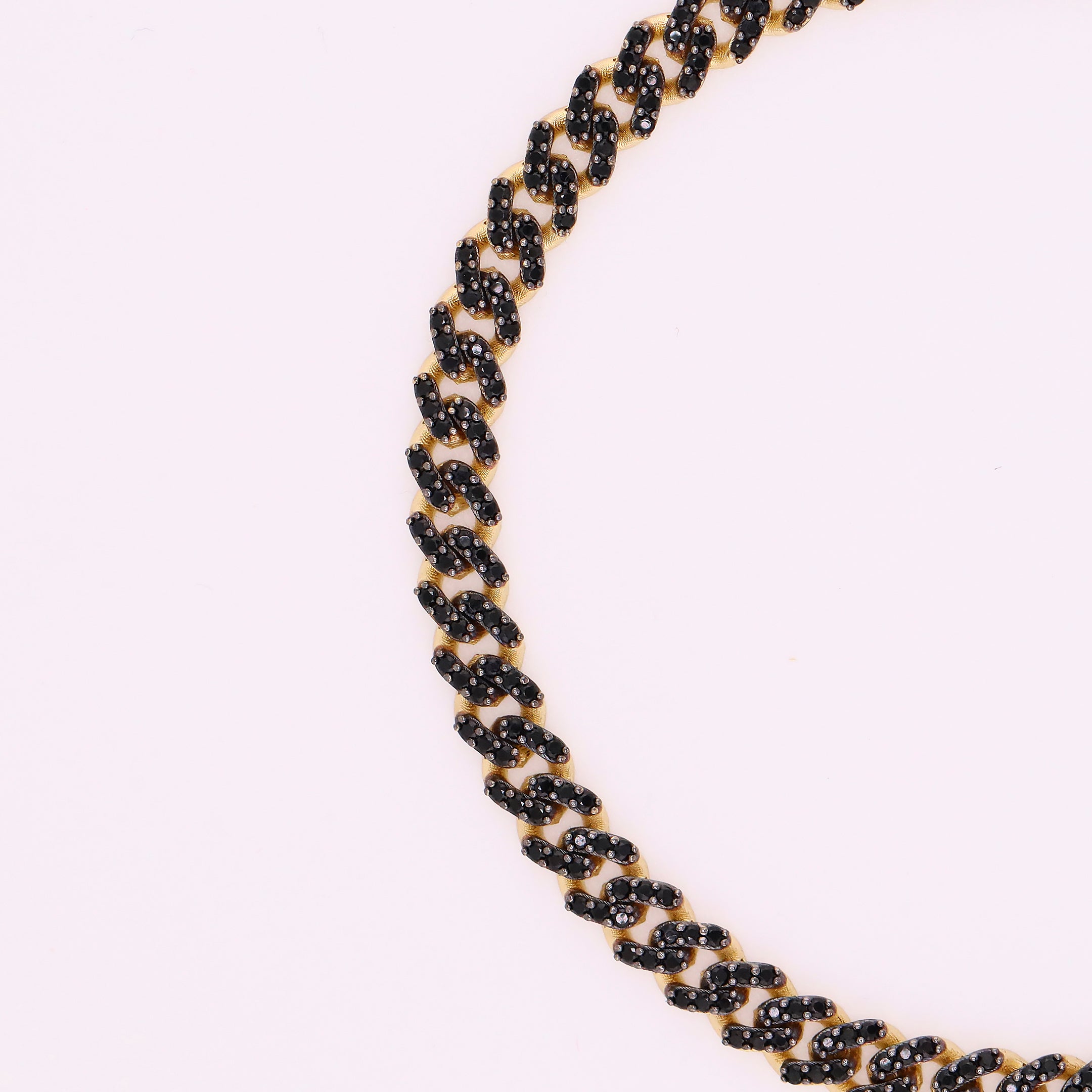 Pulso Monaco Chain Negro en Oro de 10K