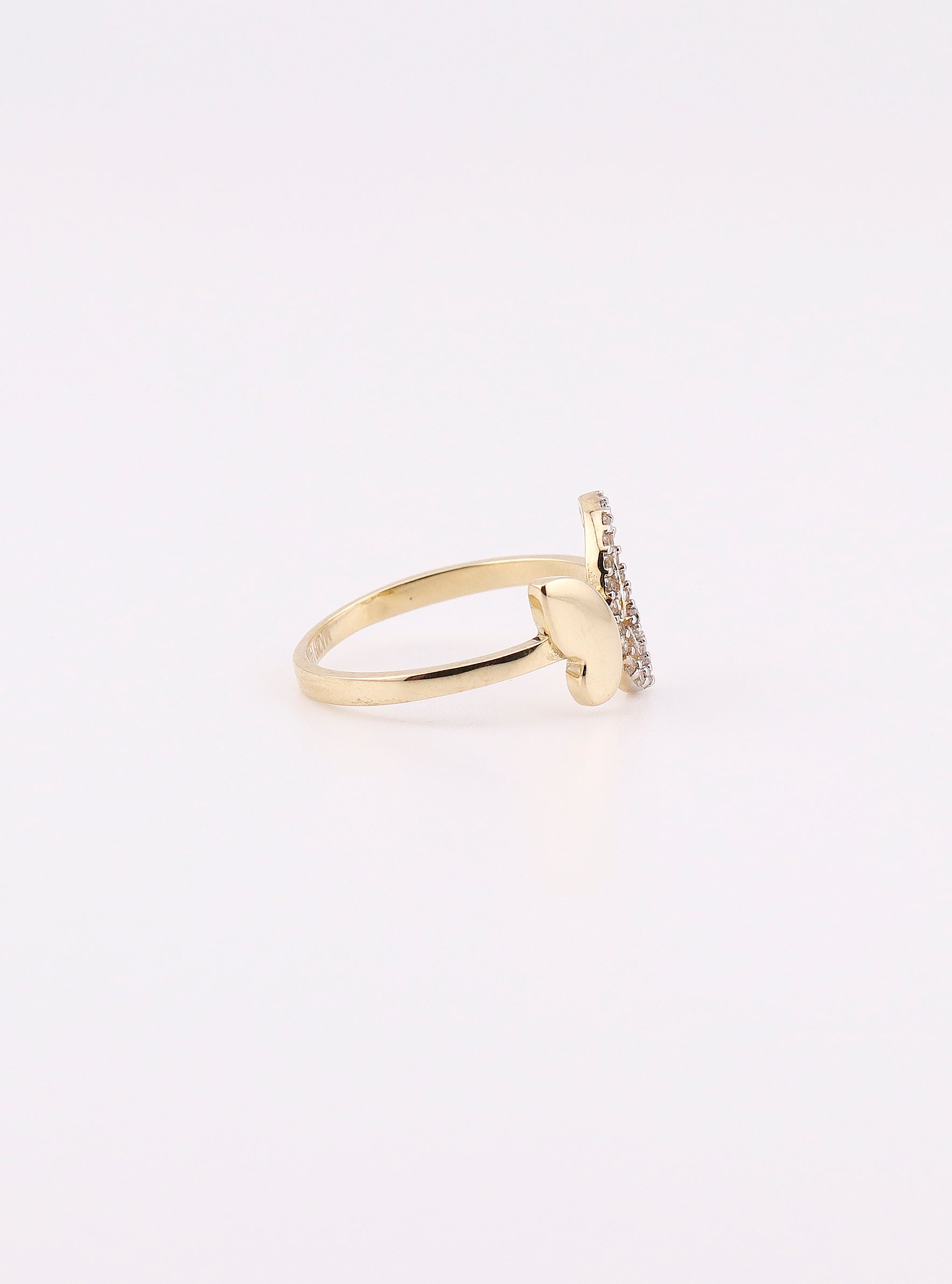 Anillo de Oro Mariposa con Piedras de 14K