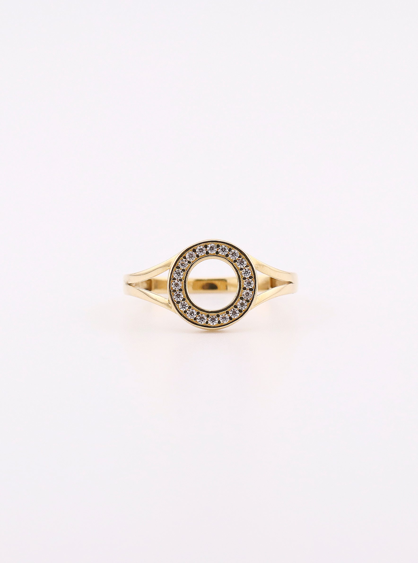 Anillo de Oro Círculo con Piedras Blancas de 14K