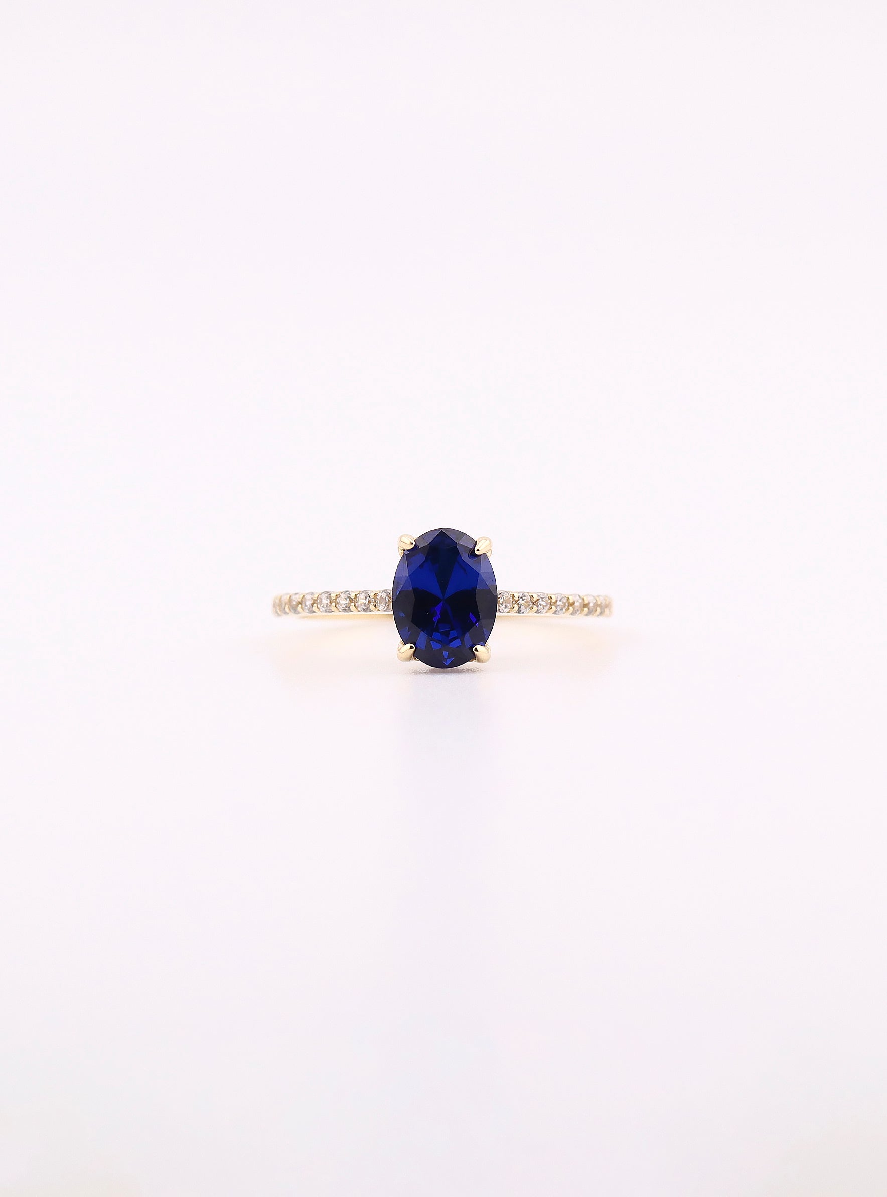 Anillo de Oro con Piedra Azul Rey de 14K