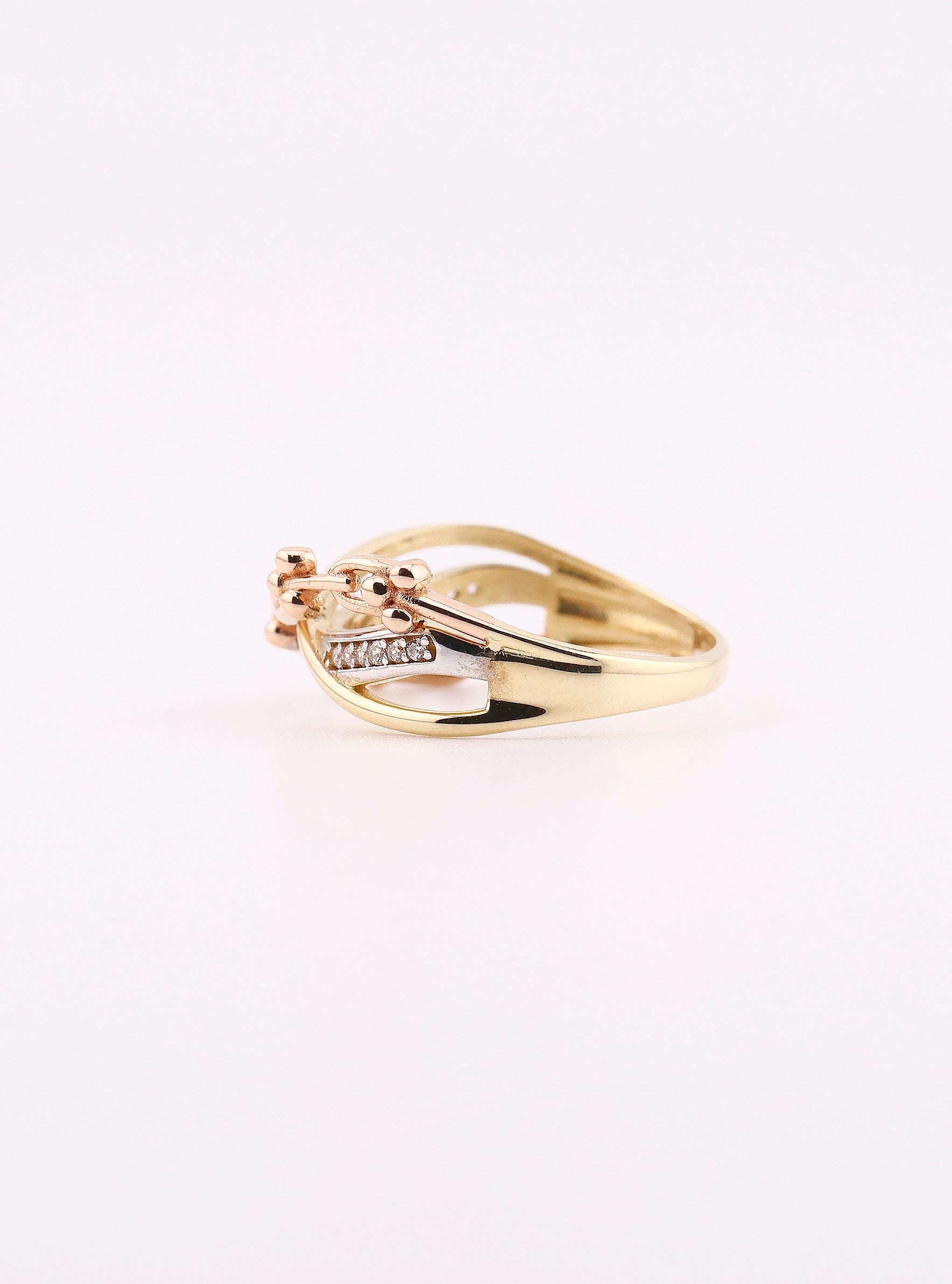 Anillo de Oro Enlazado Borlas con Piedras de 14K
