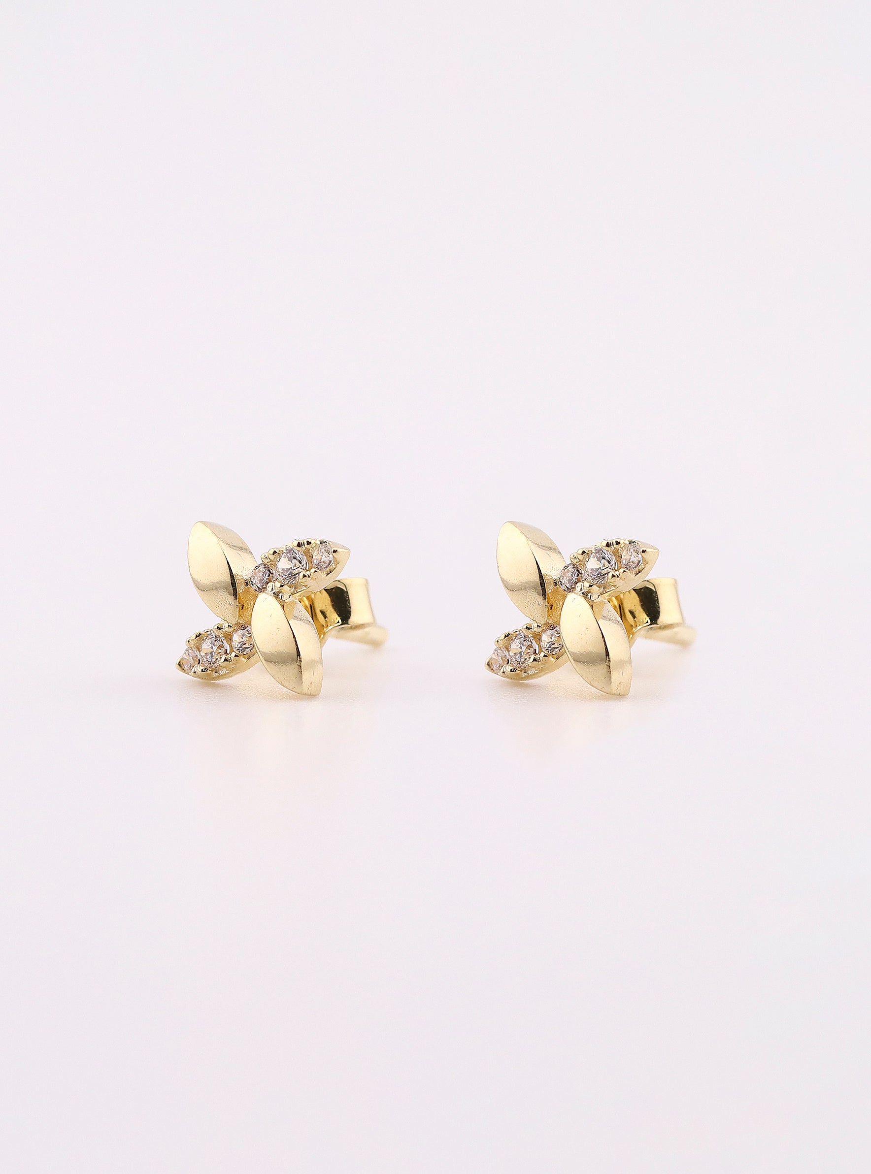 Aretes de Oro Flor on Piedras Blancas de 14K