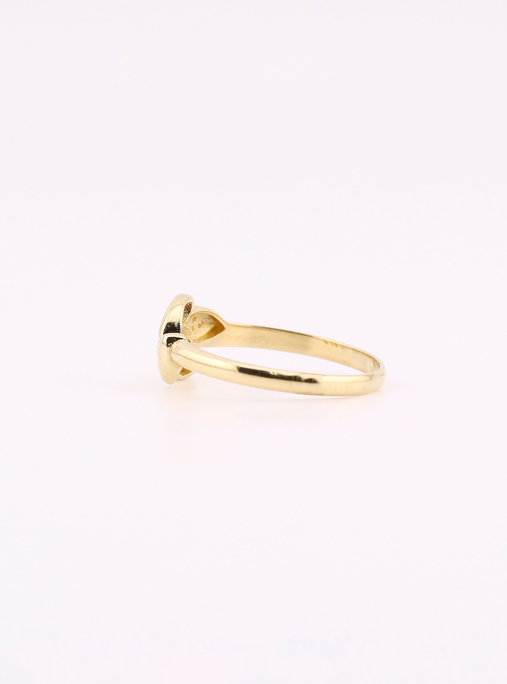 Anillo de Oro Hojas con Piedras Blancas de 14K