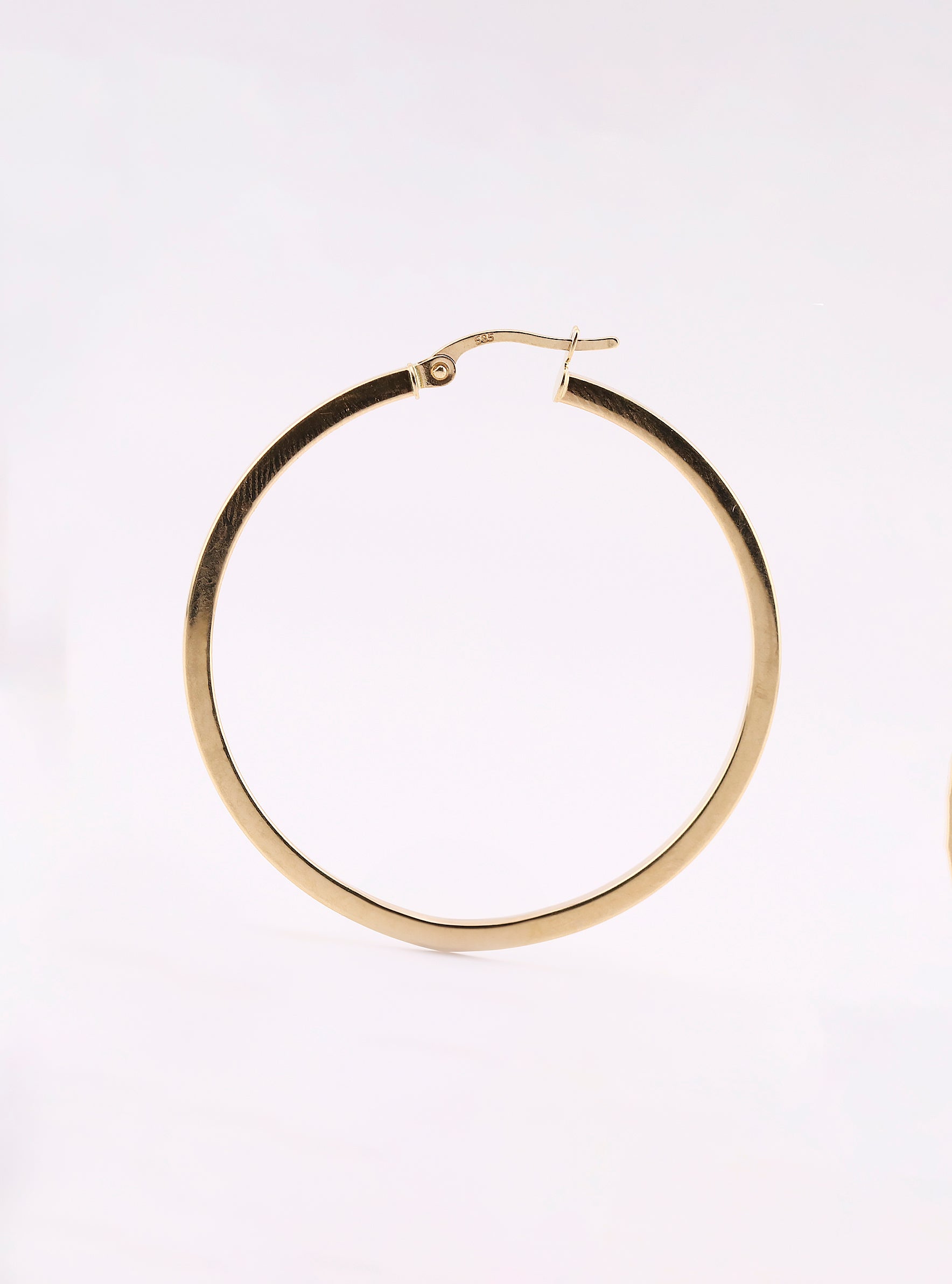 Arracadas de Oro Lisas Cuadro de 14K