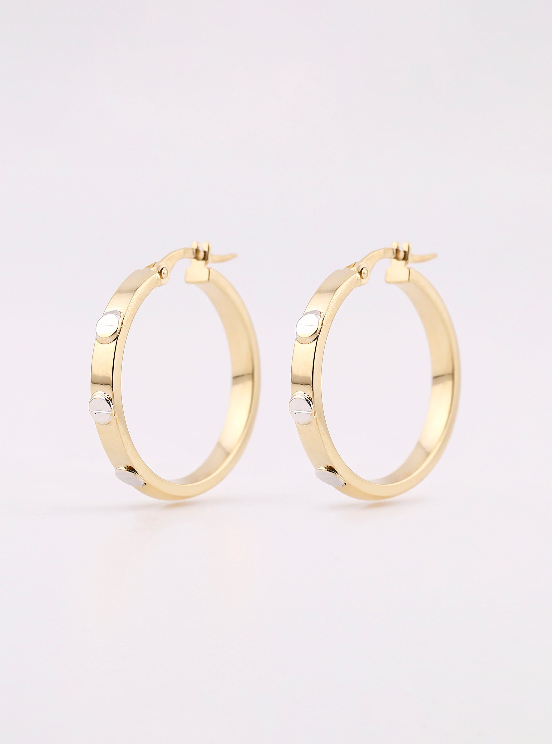 Arracadas de Diseño Ancho en Oro de 14K