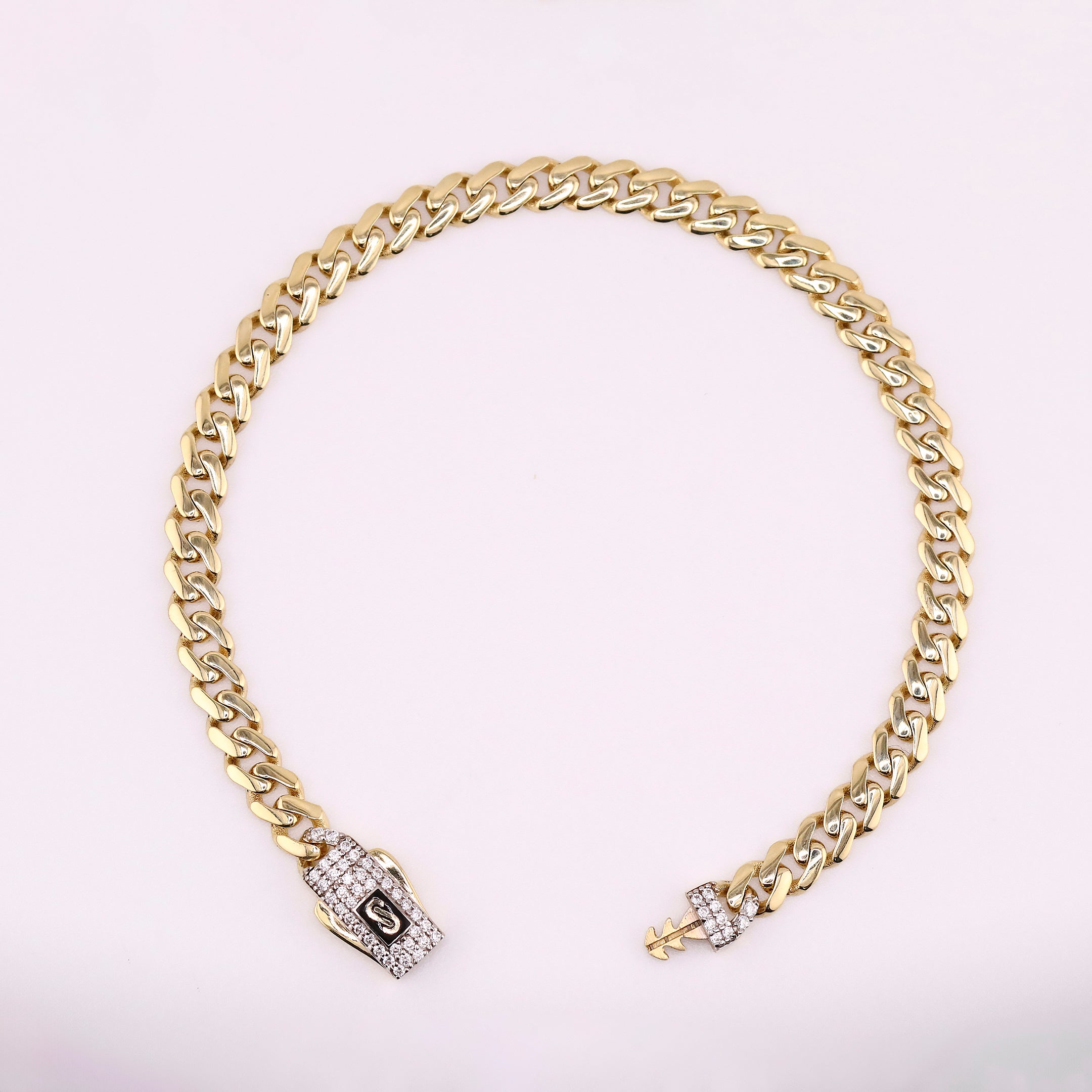 Pulso Monaco Chain Clásico en Oro de 10K