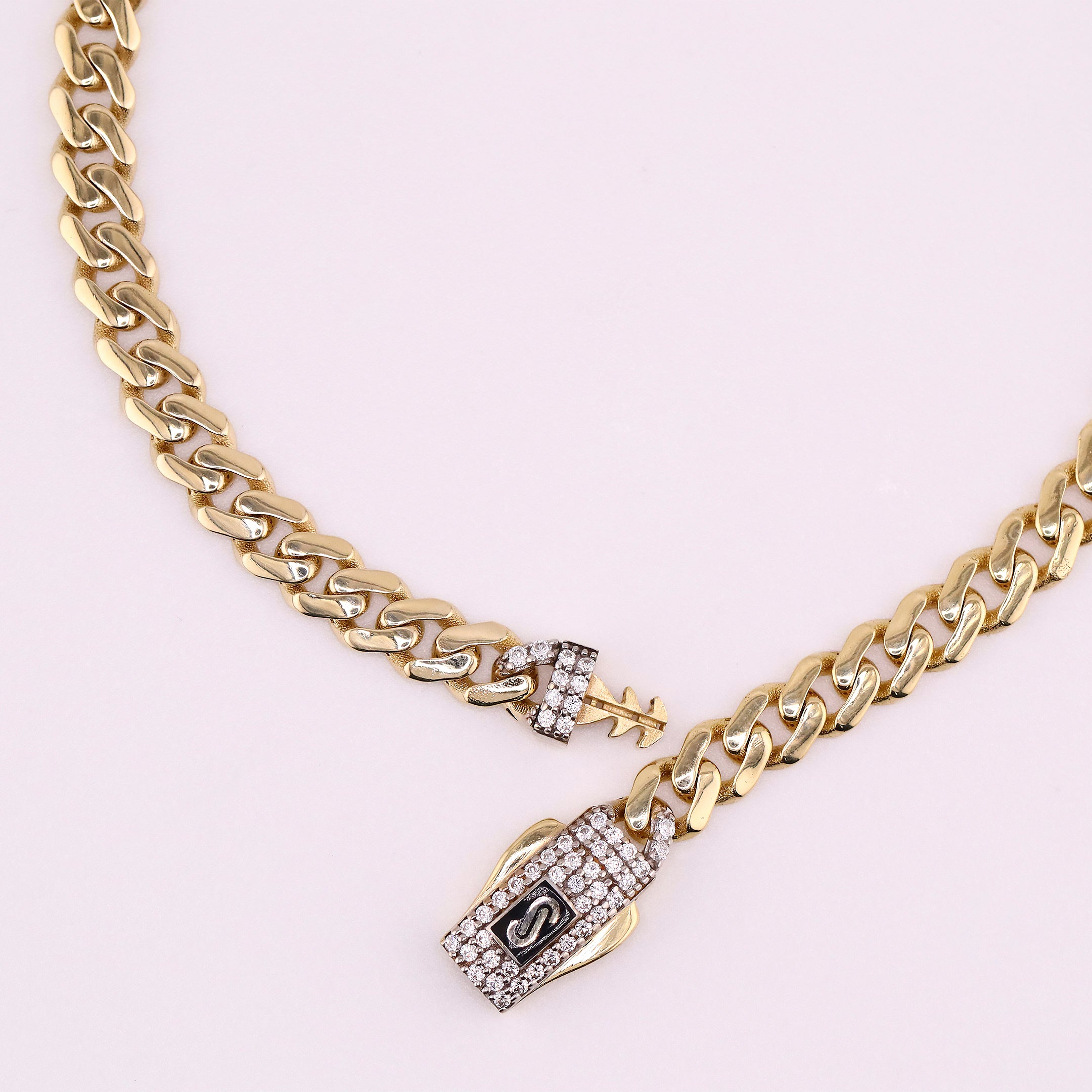 Pulso Monaco Chain Clásico en Oro de 14K
