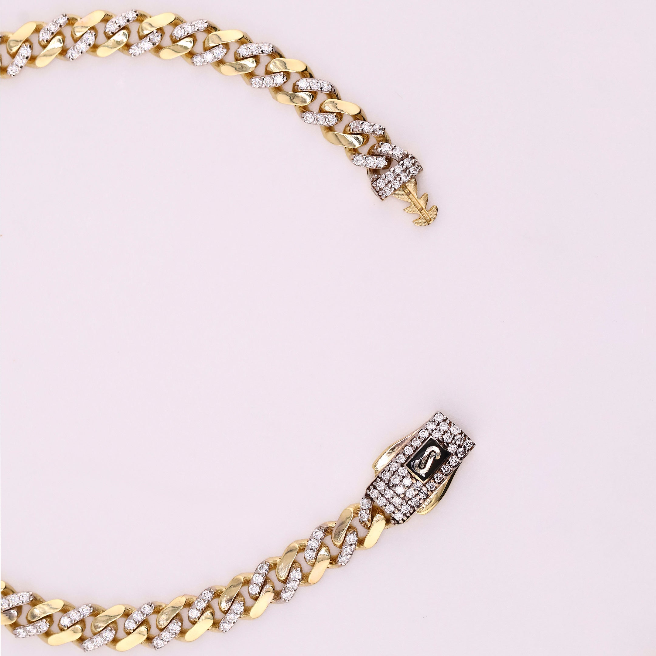 Pulso Monaco Chain Clásico en Oro de 14K