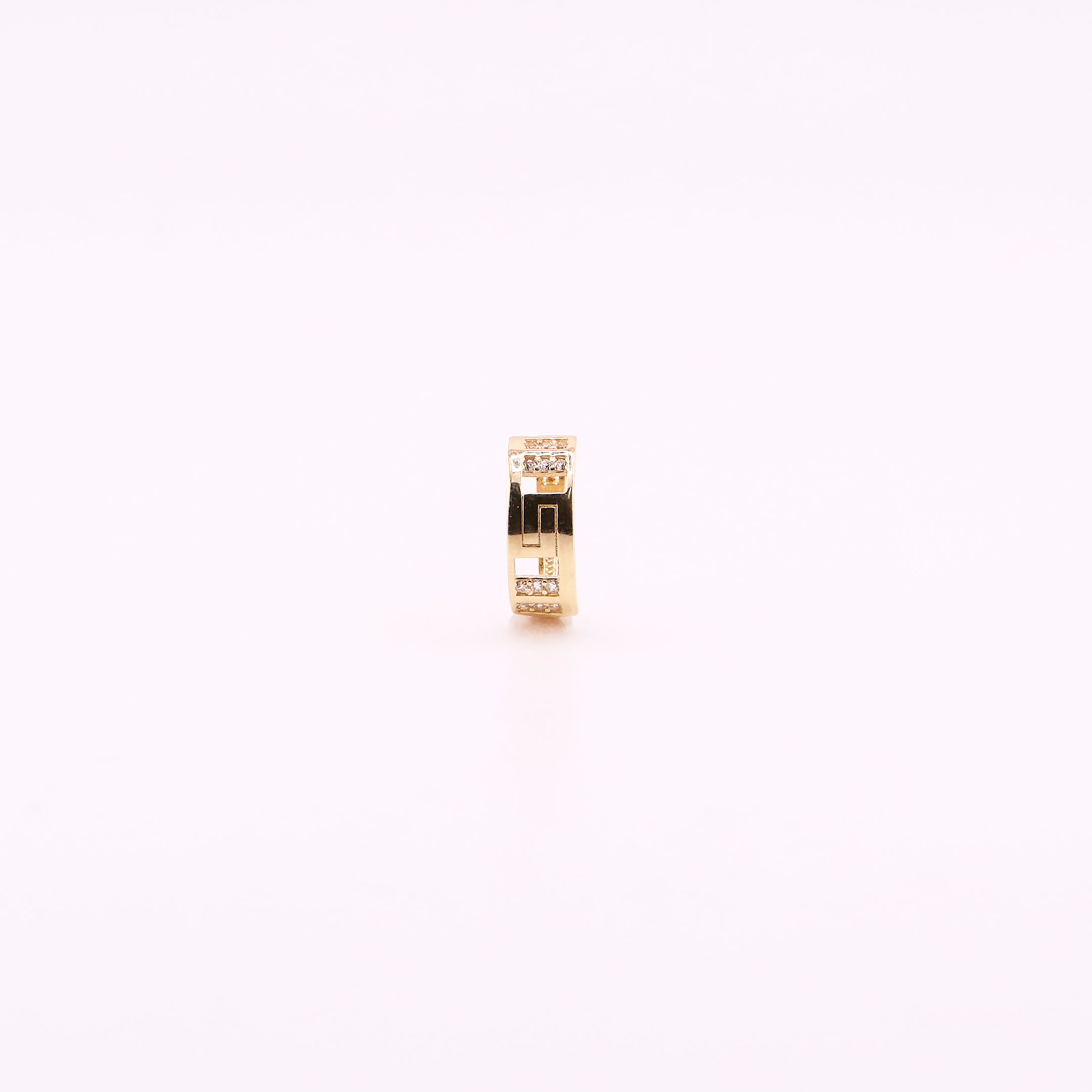 Aretes Clásicos en Oro de 14K