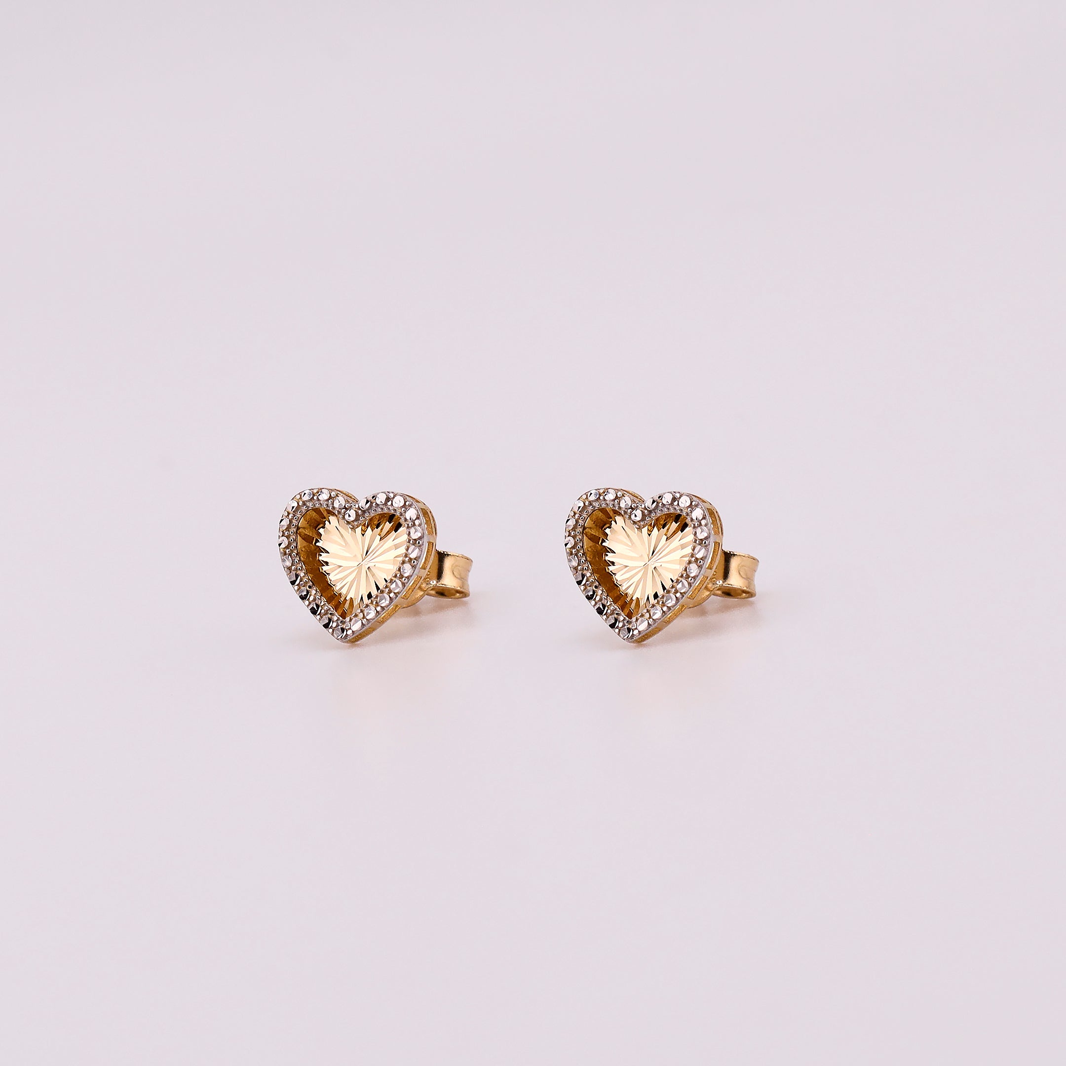 Aretes Corazón Con Piedra Blanca en Oro de 14K