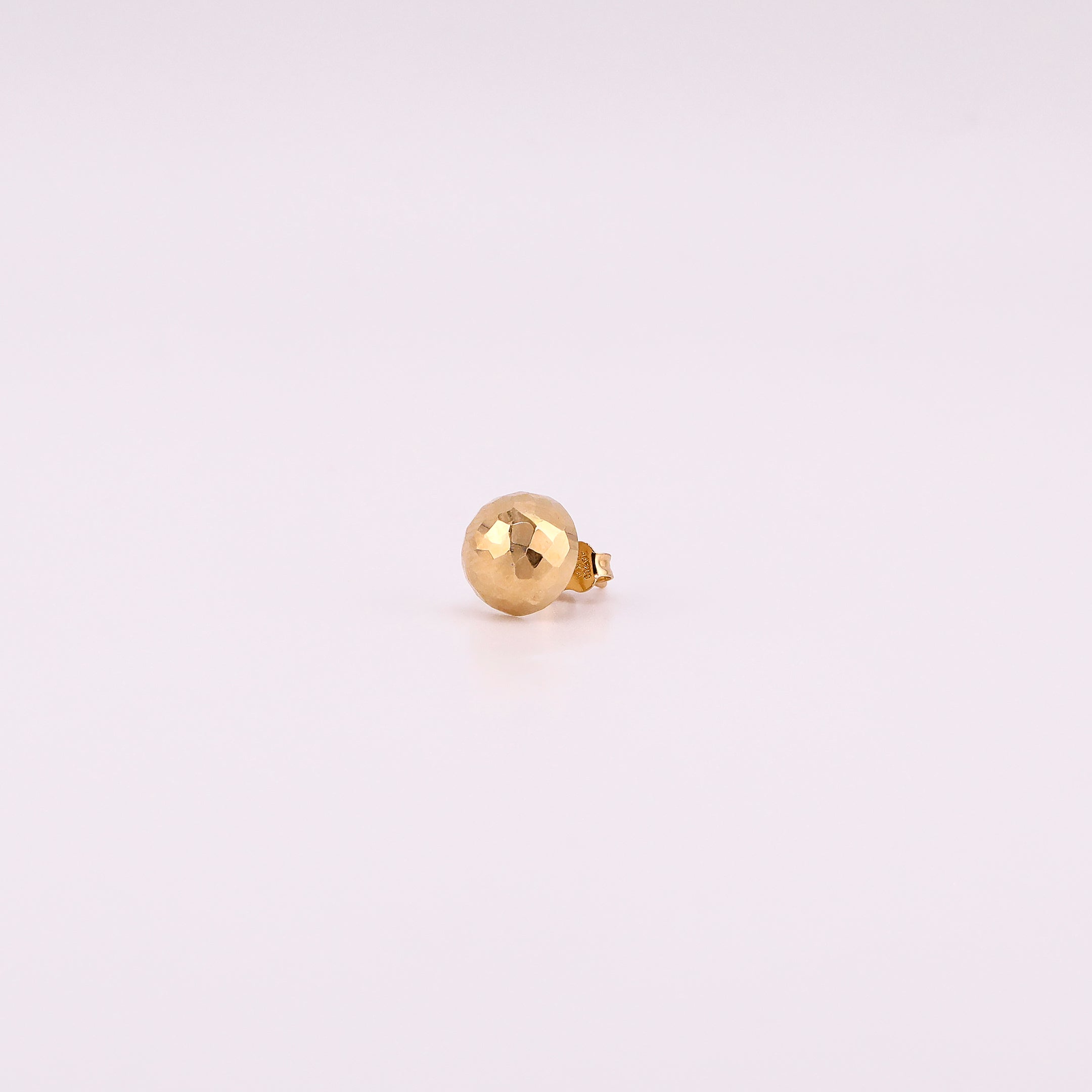 Aretes Media Esfera Facetada en Oro de 14K