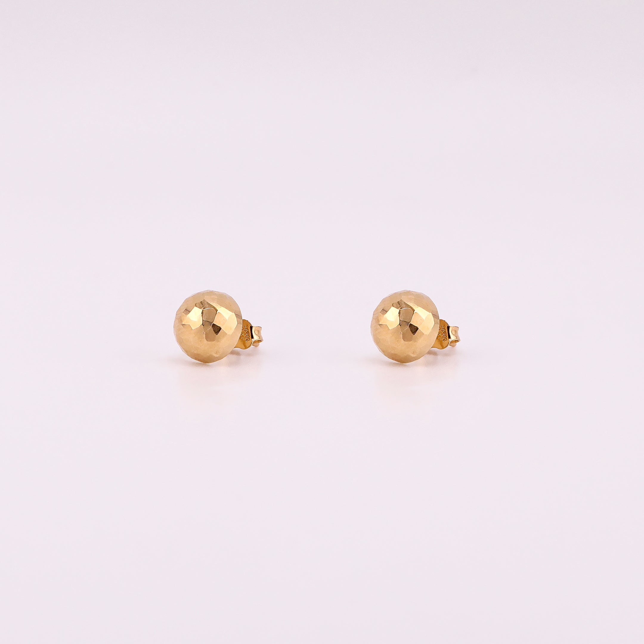 Aretes Media Esfera Facetada en Oro de 14K