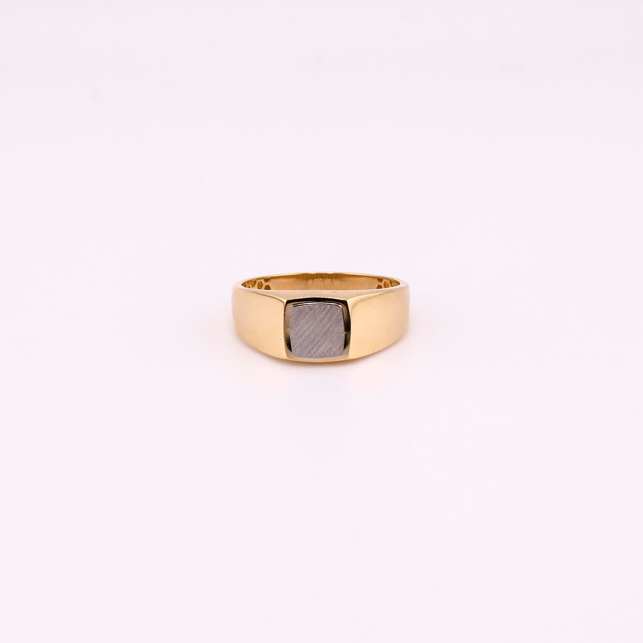Anillo Caballero Sello en Oro de 14K