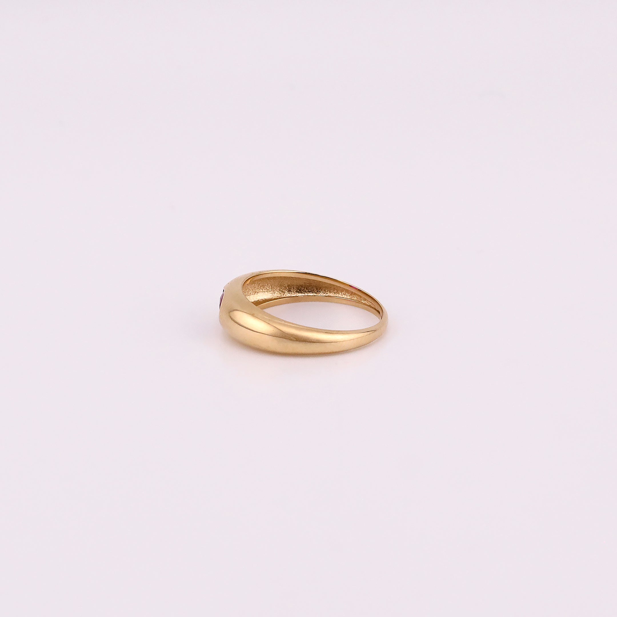 Anillo Solitario Rojo en Oro de 14K