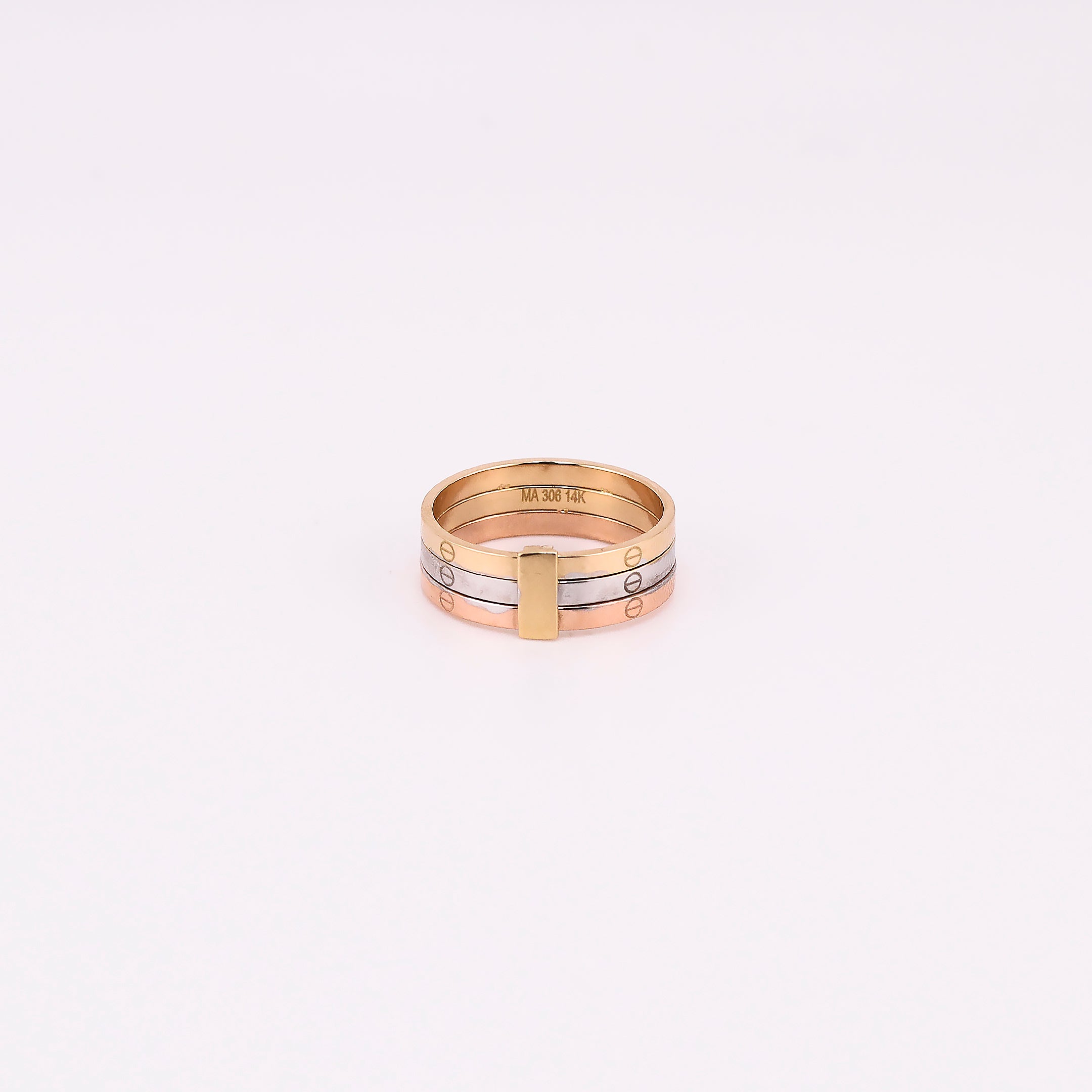 Anillo Clásico Triple Tonos en Oro de 14K