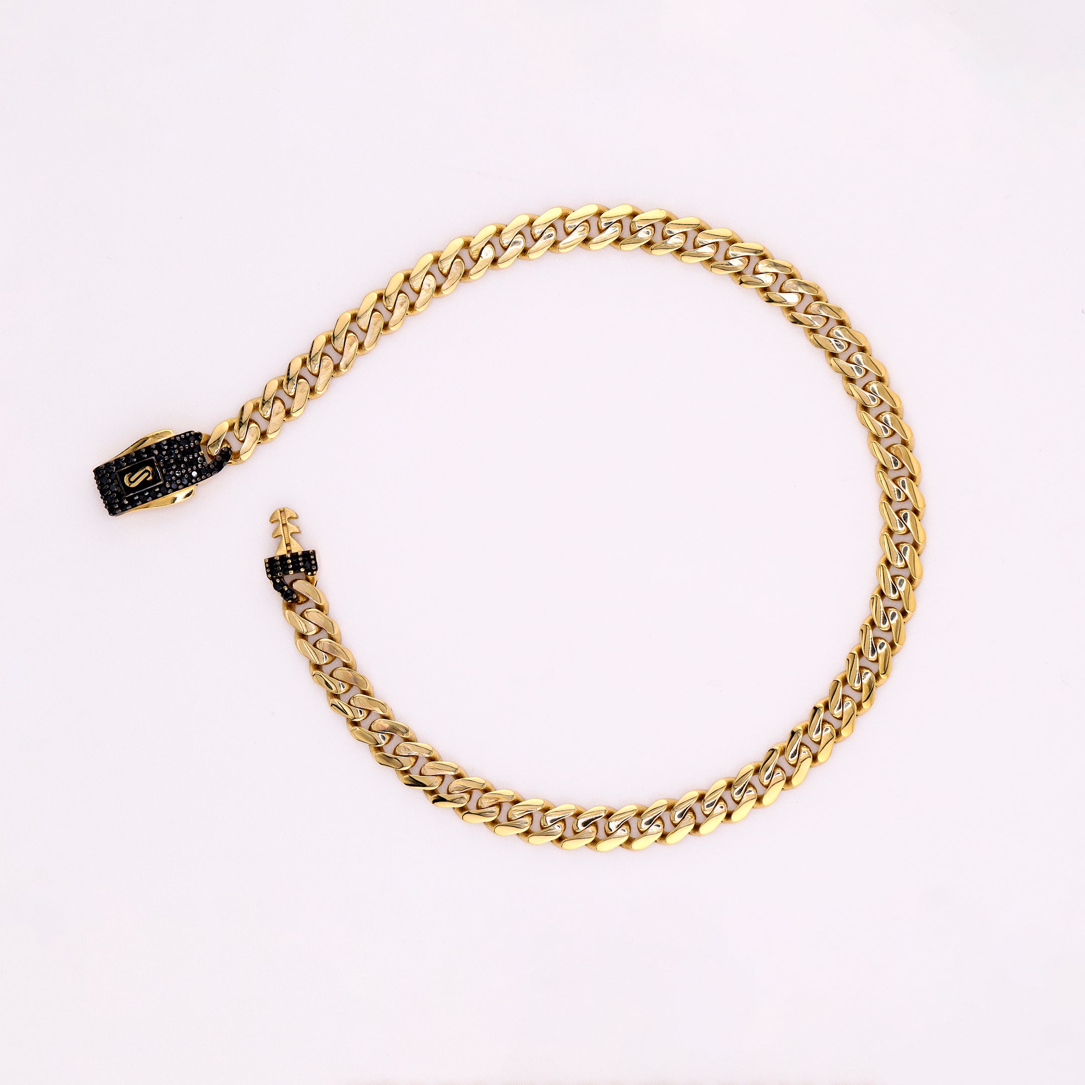 Pulso Monaco C/Piedra Negra en Oro de 10K