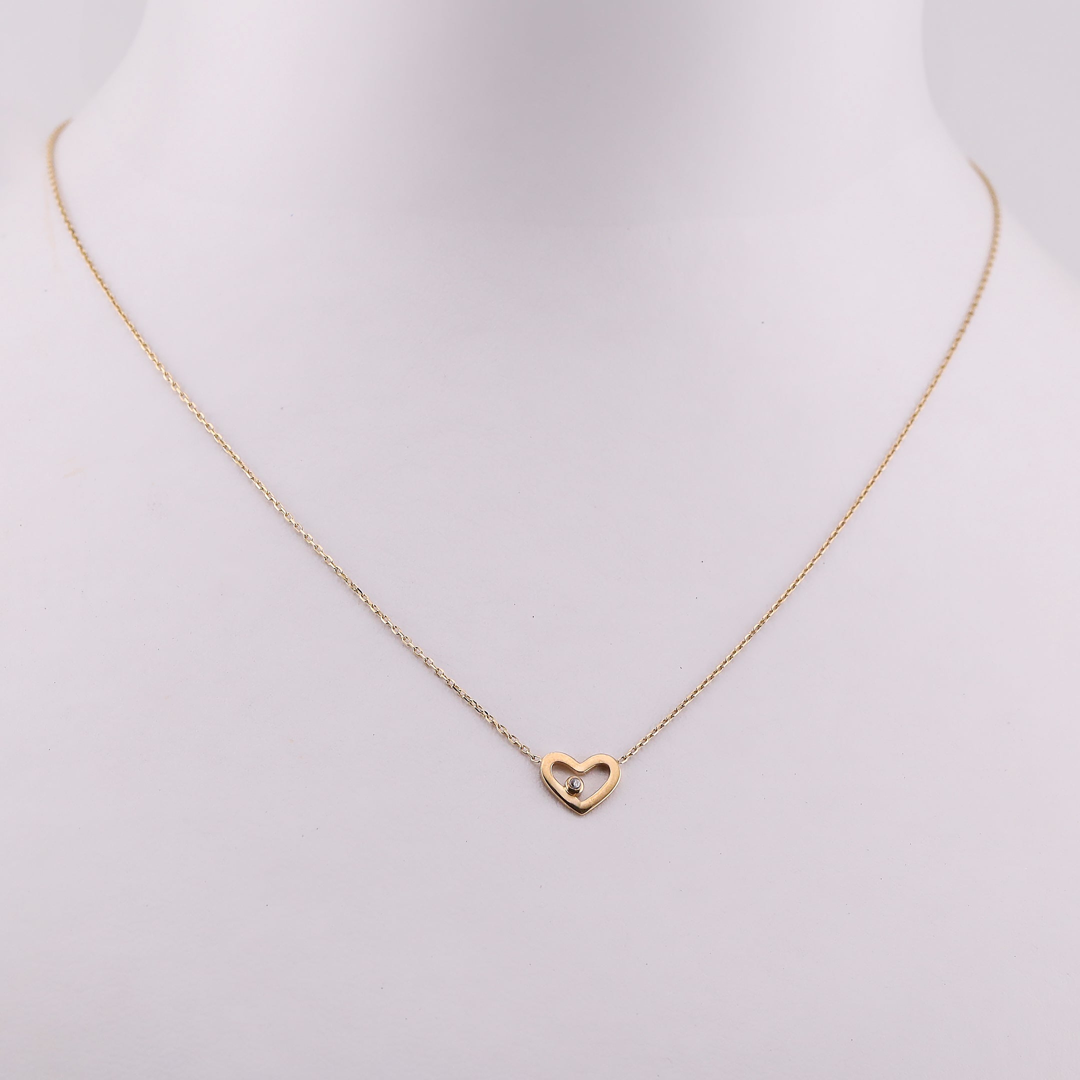 Gargantilla Corazón Liso en Oro de 14K