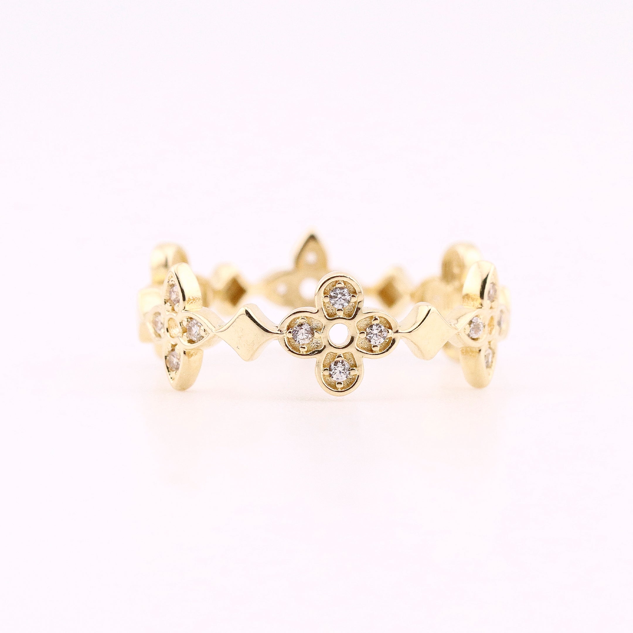 Anillo Trébol en Oro de 14K