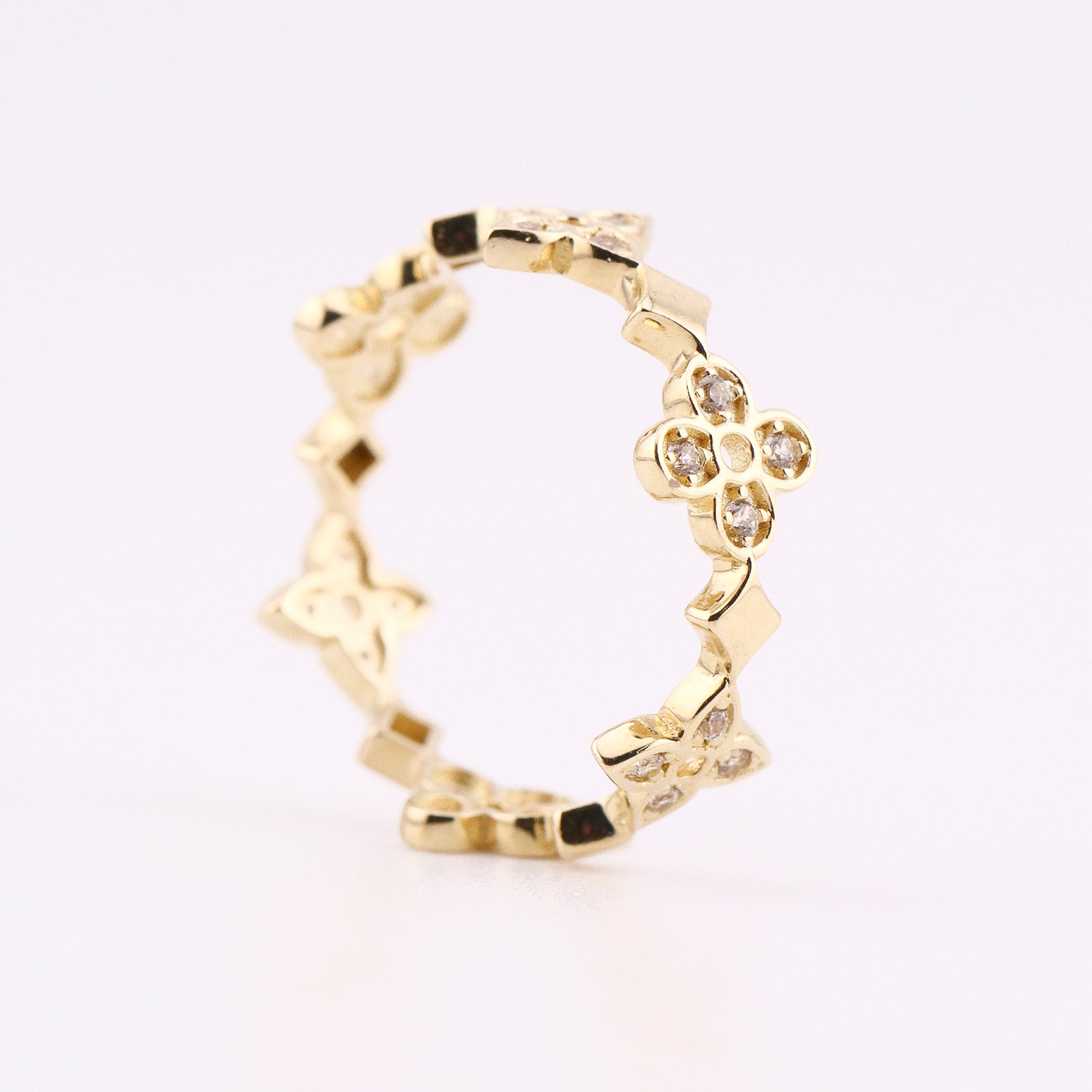 Anillo Trébol en Oro de 14K