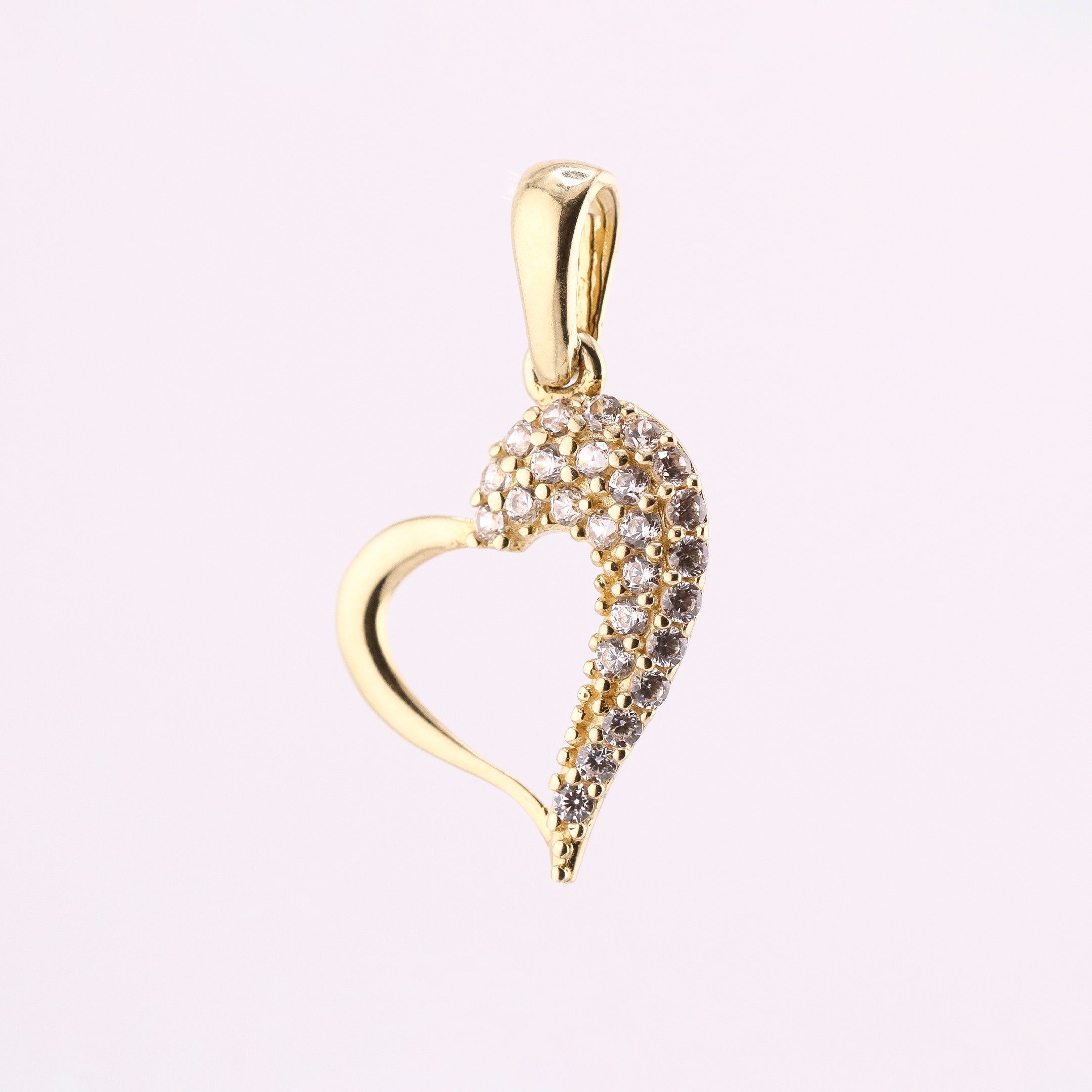 Dije de Oro Corazón con Piedras Blancas de 10K
