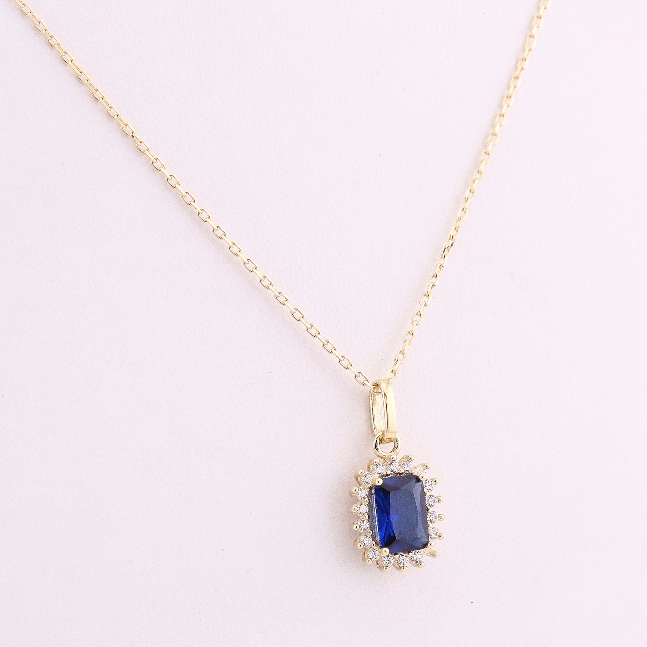 Gargantilla de Oro Piedra Azul Rey de 10K
