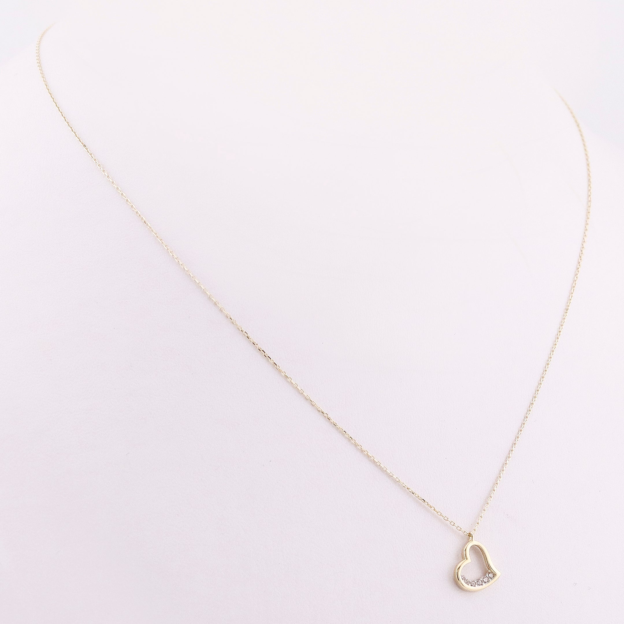 Gargantilla de Oro Dije Corazón de 10K