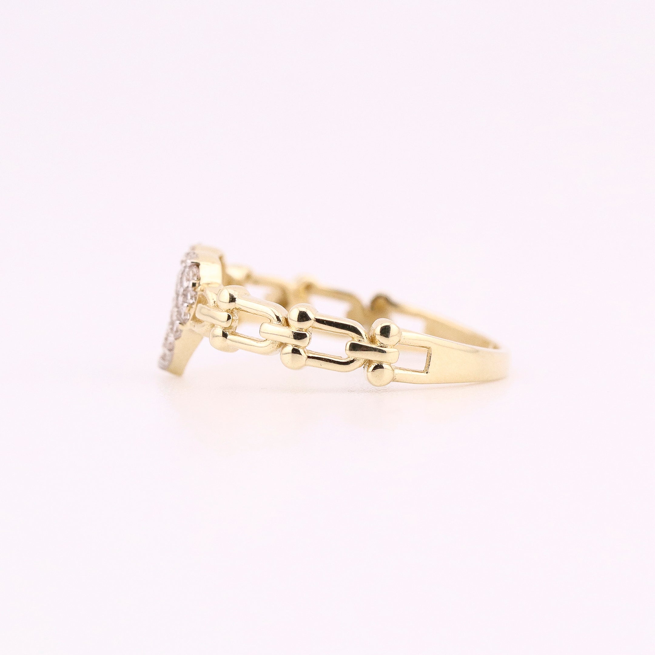 Anillo Corazón Enlazado en Oro de 10K