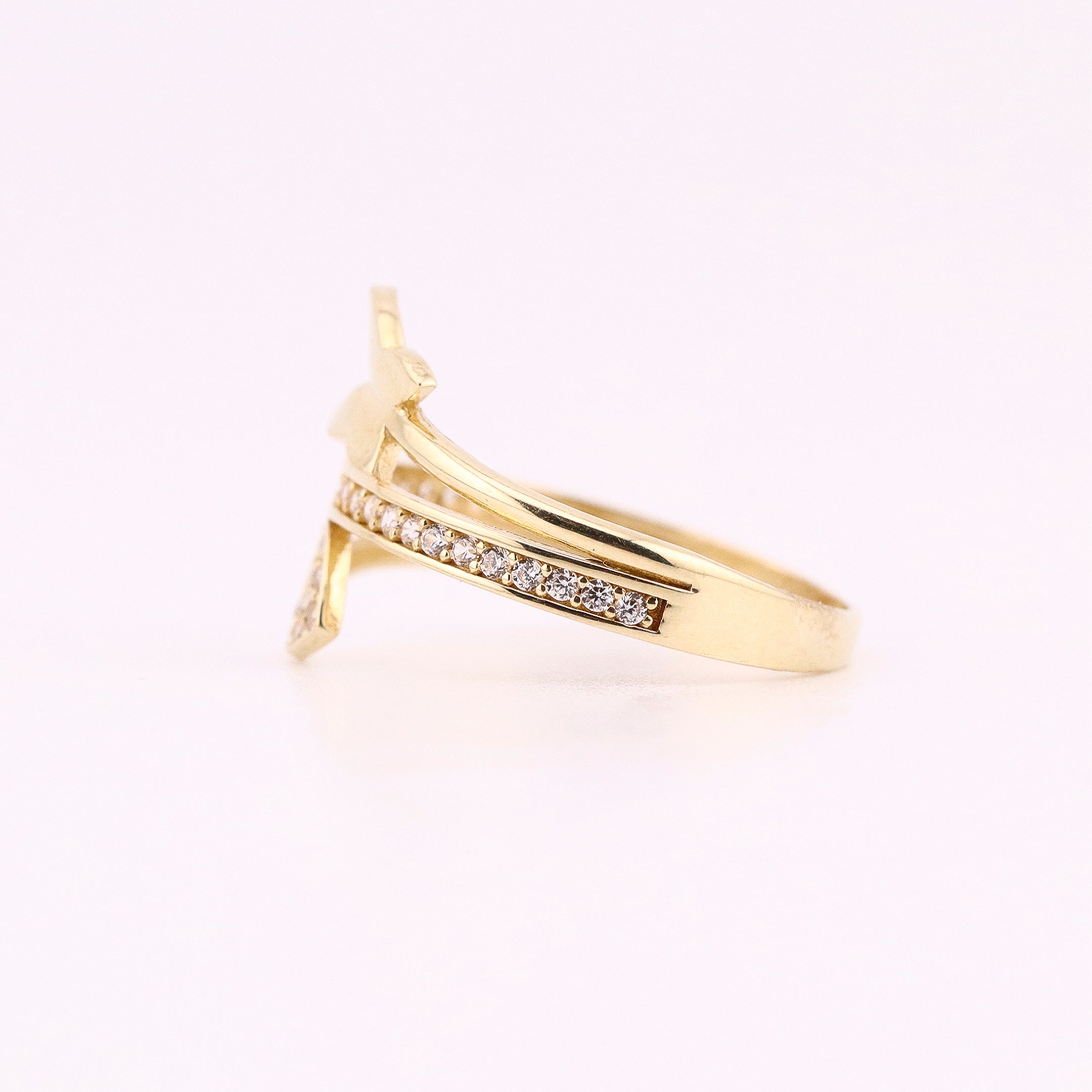 Anillo de Oro Corazón y Mariposa de 10K