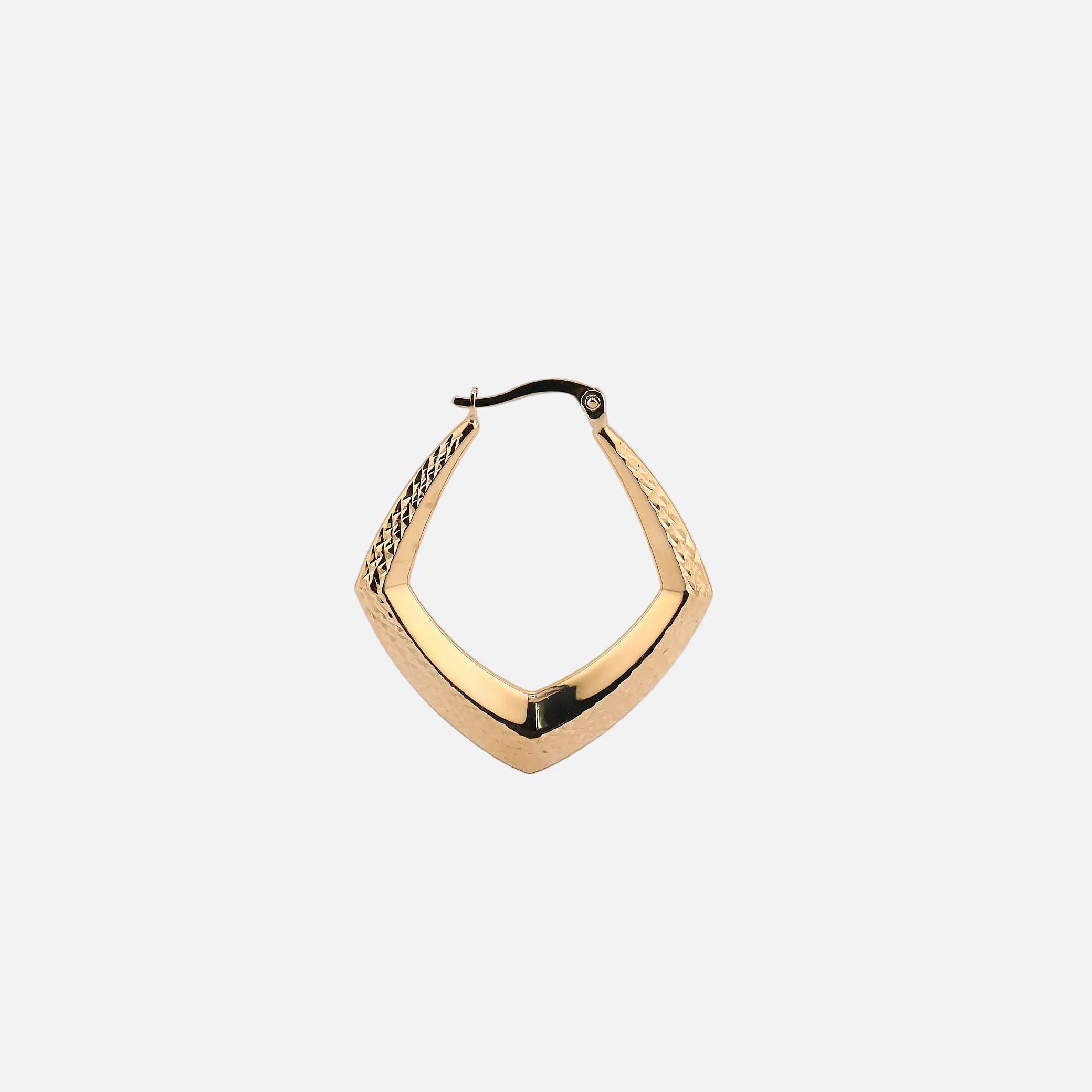 Arracadas Rombo Relimadas en Oro de 14K