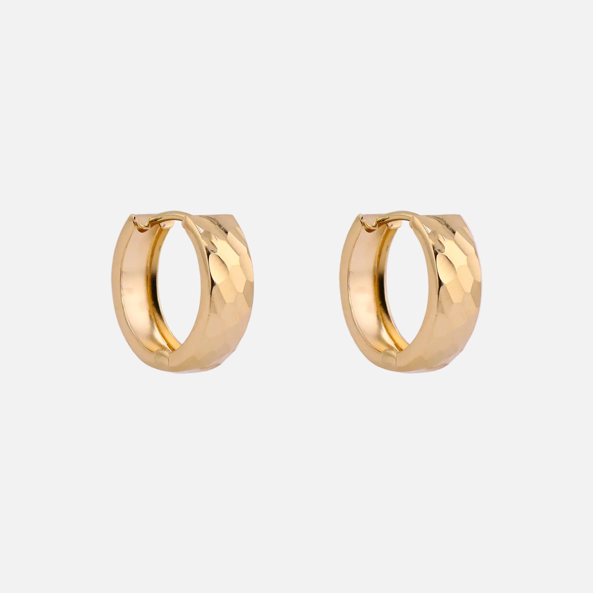 Aretes Huggies Facetados en Oro de 14K
